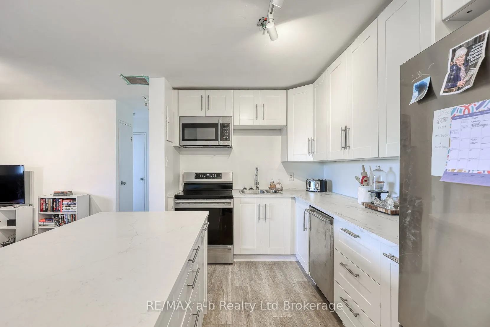 563 Mornington Avenue, #510
