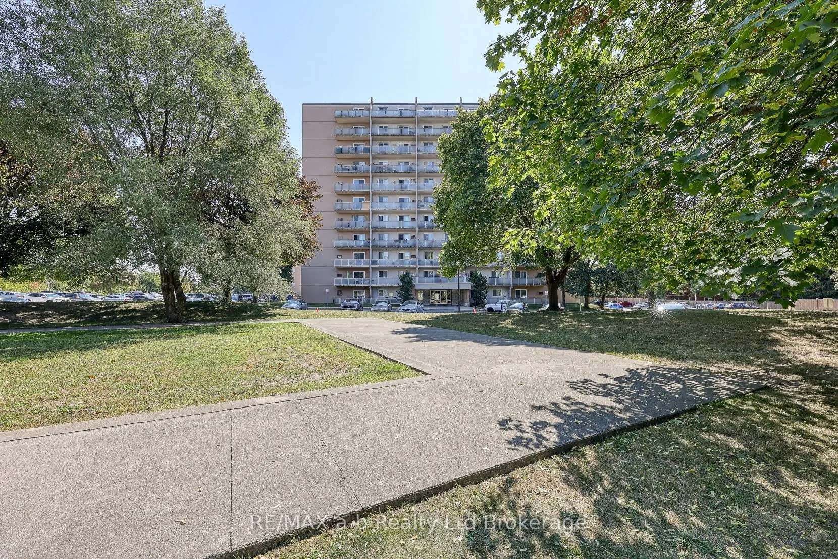 563 Mornington Avenue, #510
