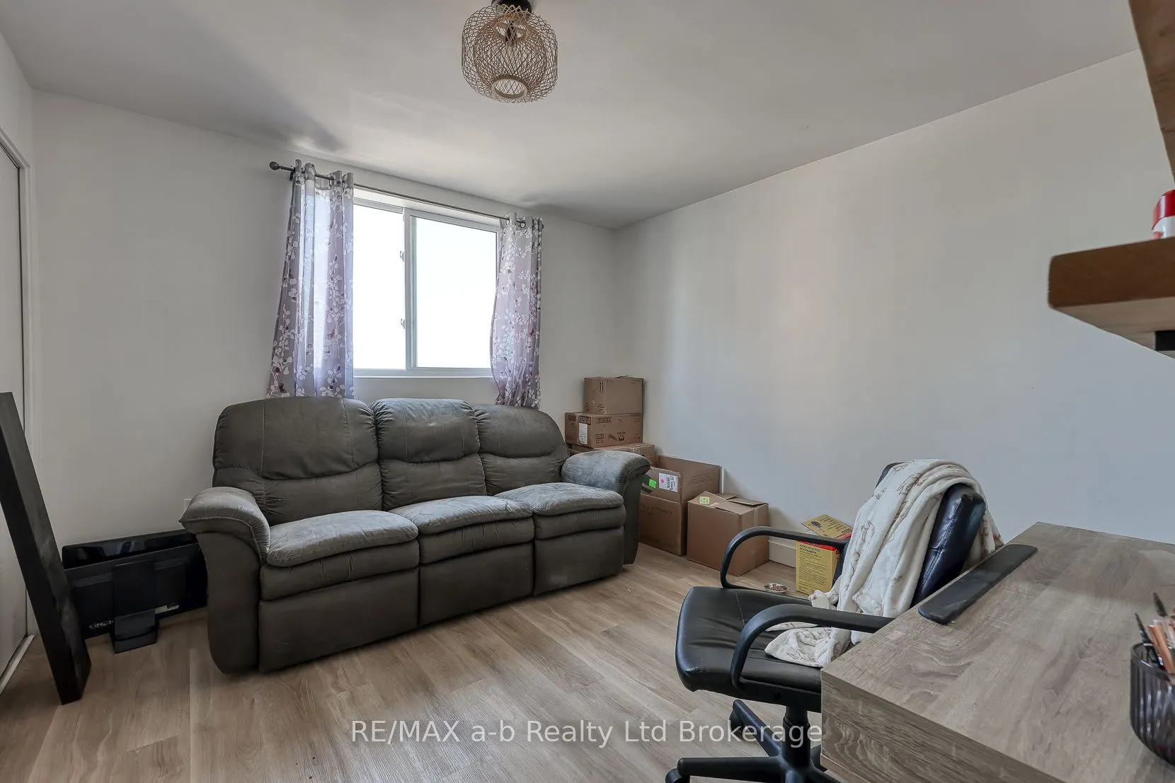 563 Mornington Avenue, #510