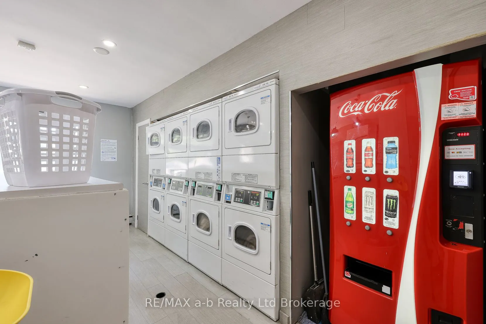 563 Mornington Avenue, #510