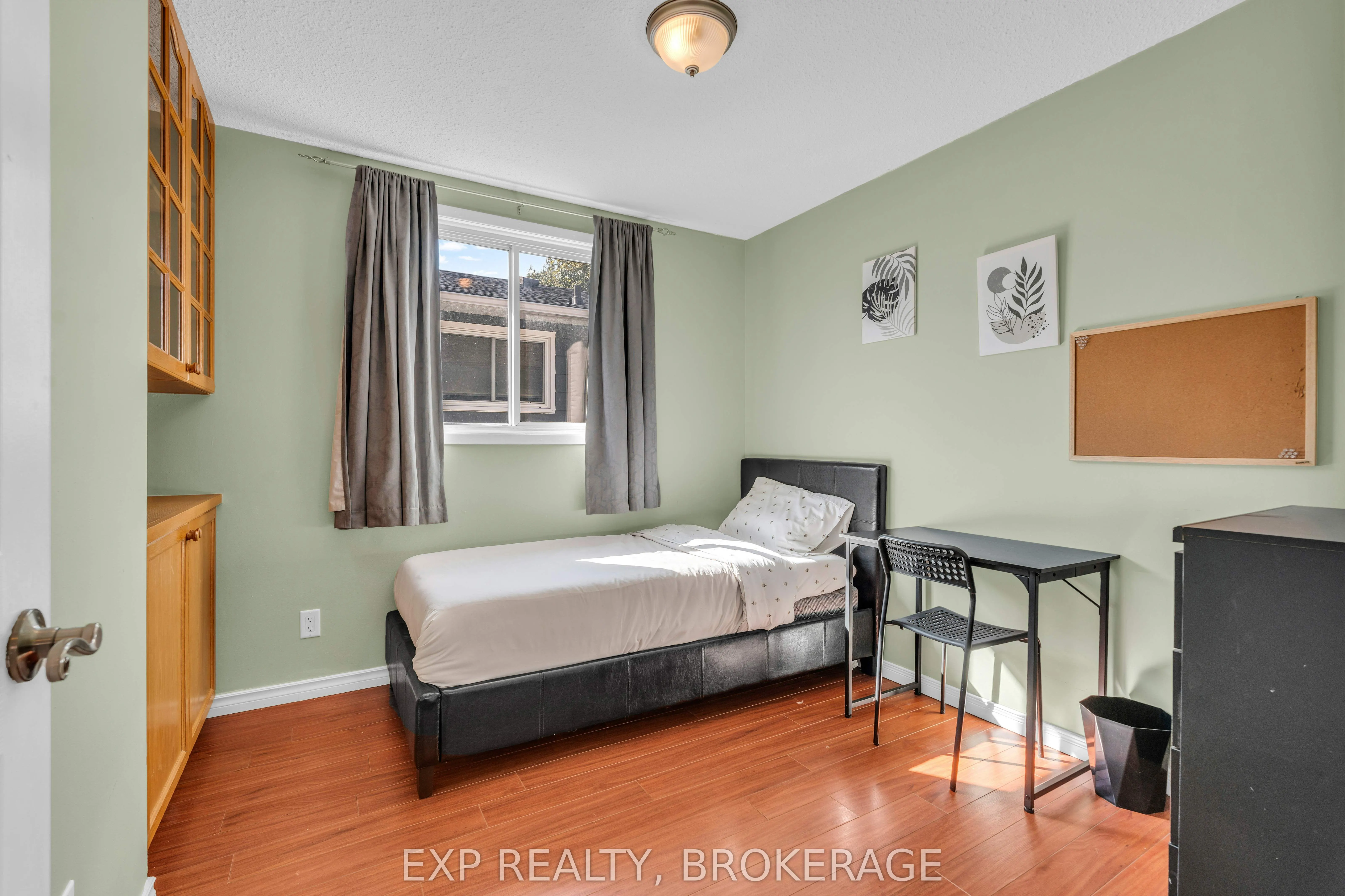 1120 BASSWOOD Place