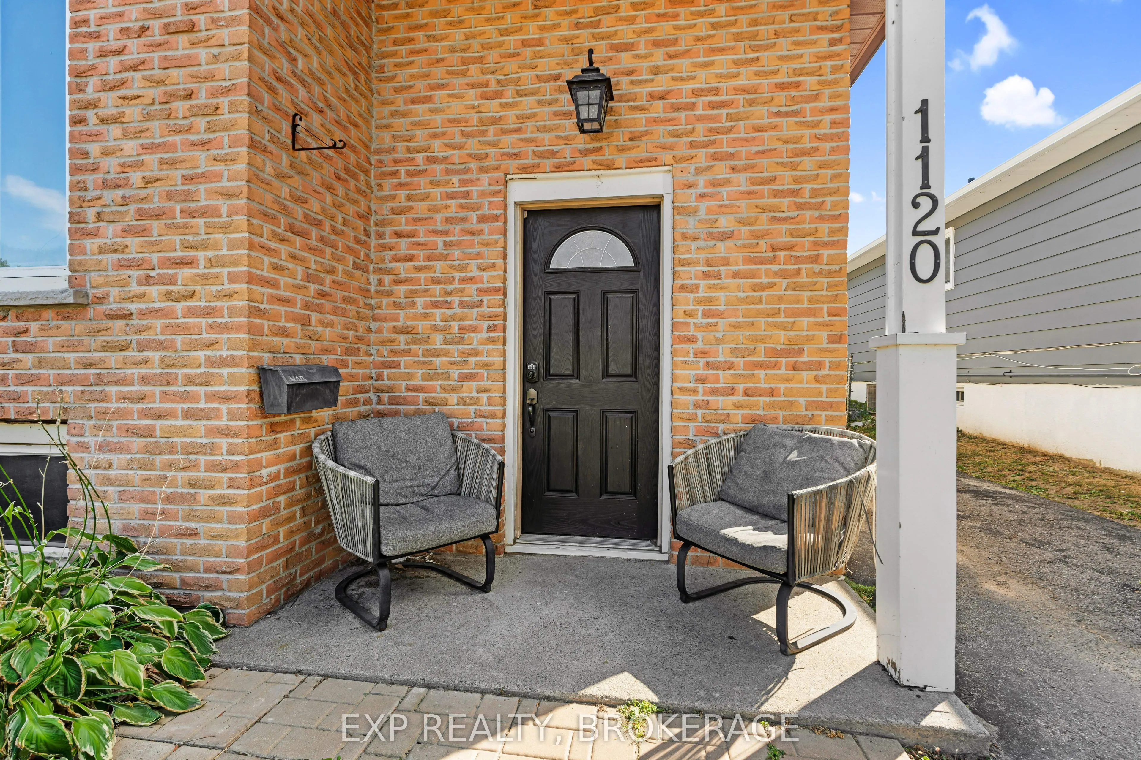 1120 BASSWOOD Place