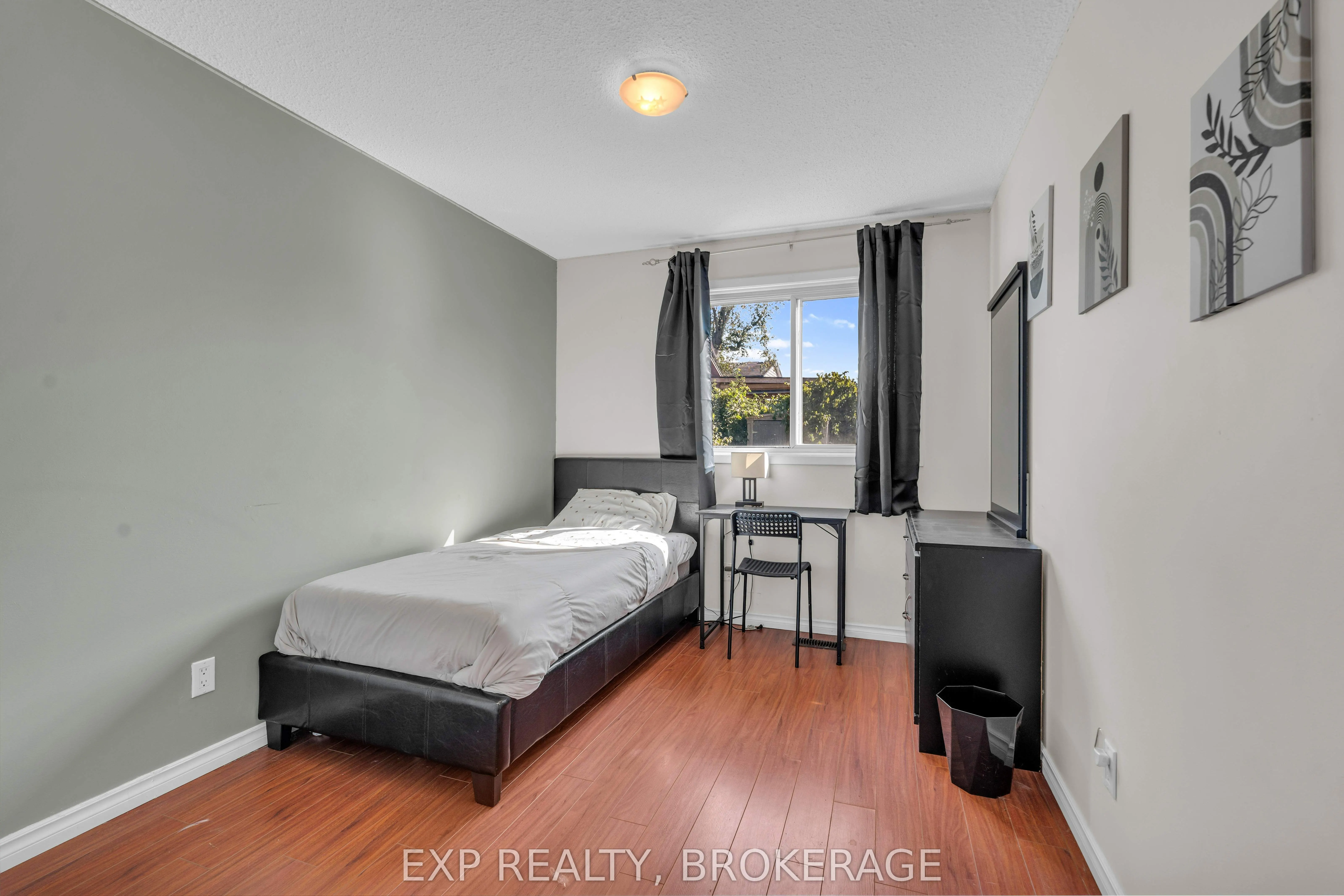 1120 BASSWOOD Place