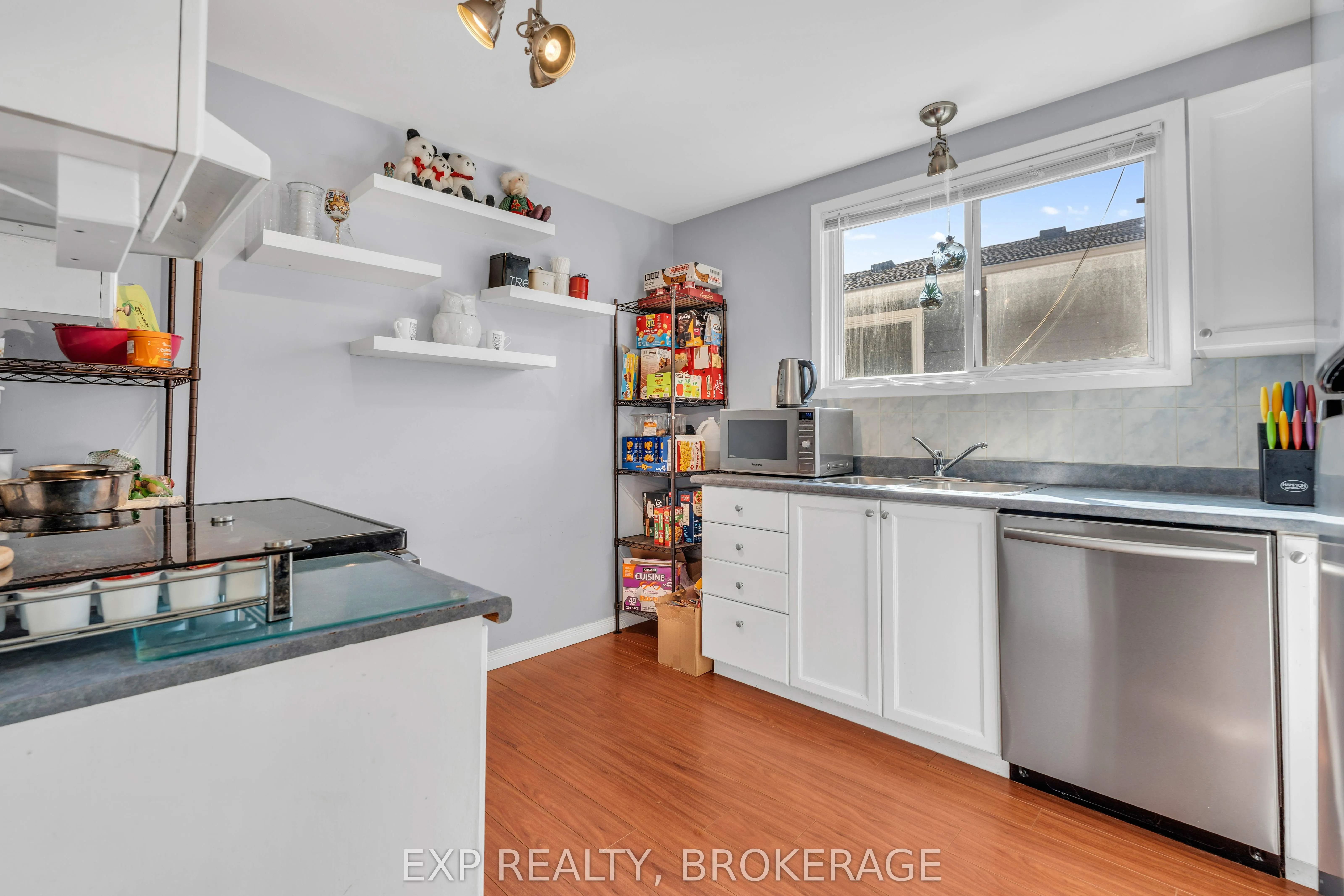 1120 BASSWOOD Place