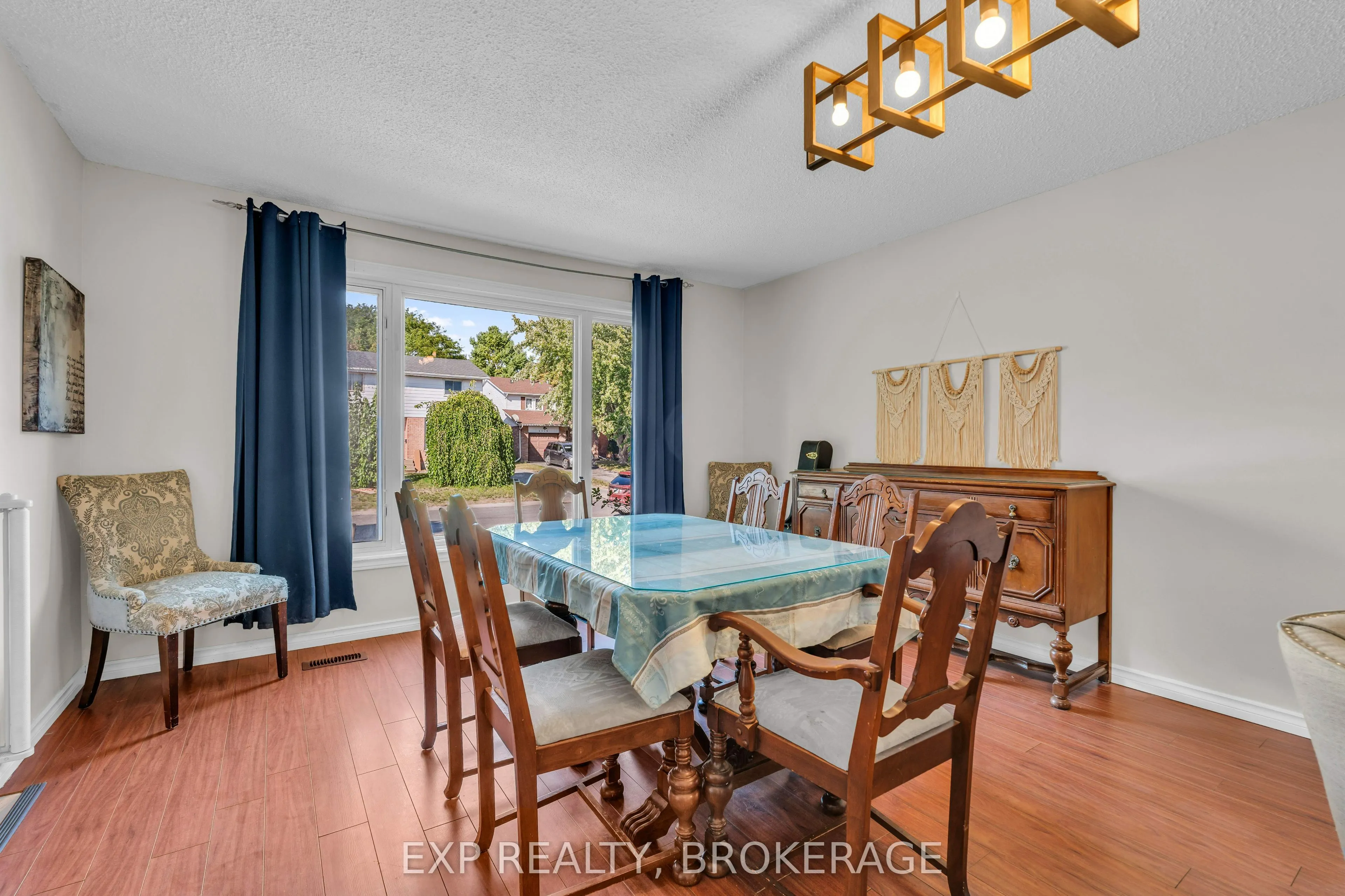1120 BASSWOOD Place
