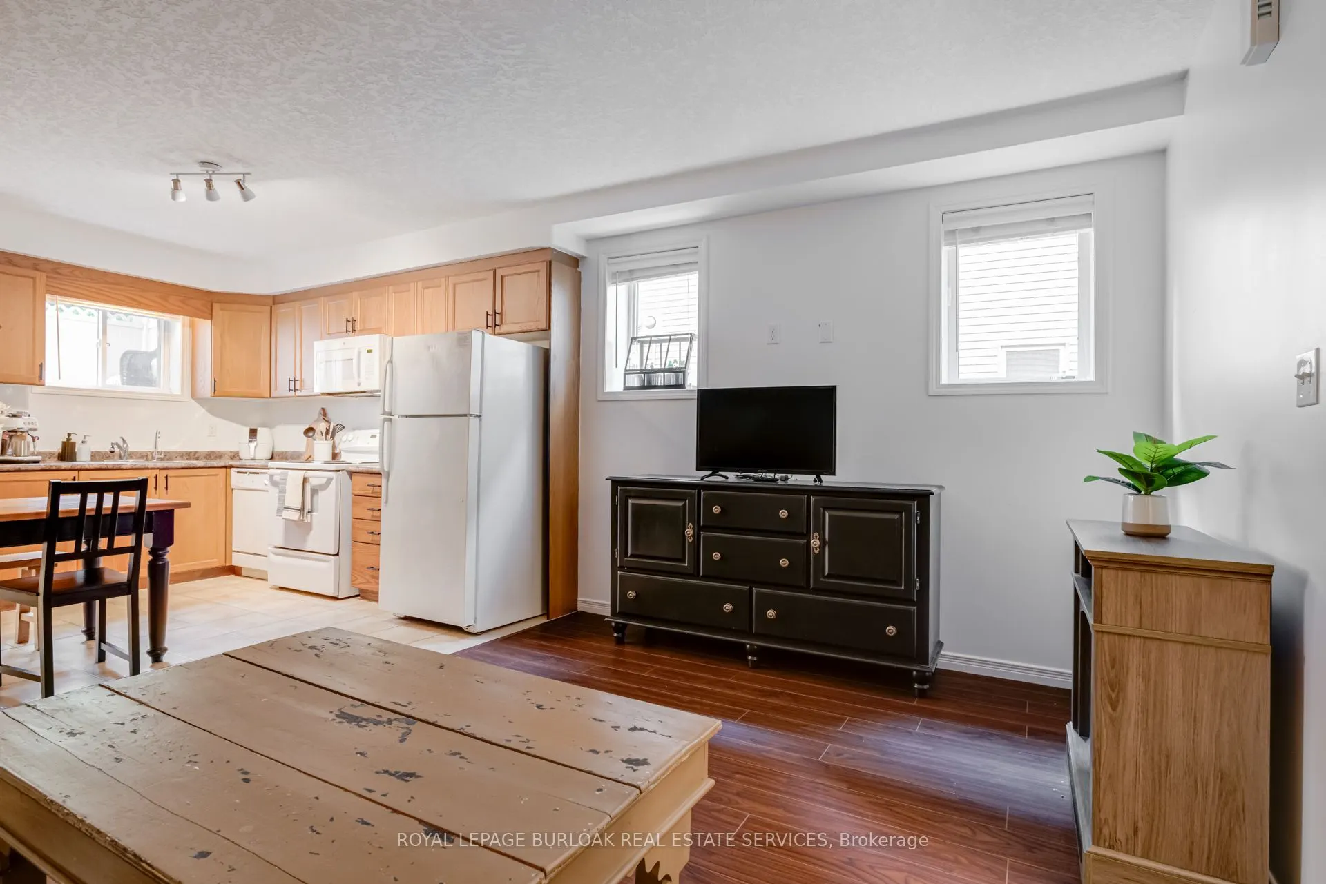 1941 Ottawa Street S, #9A