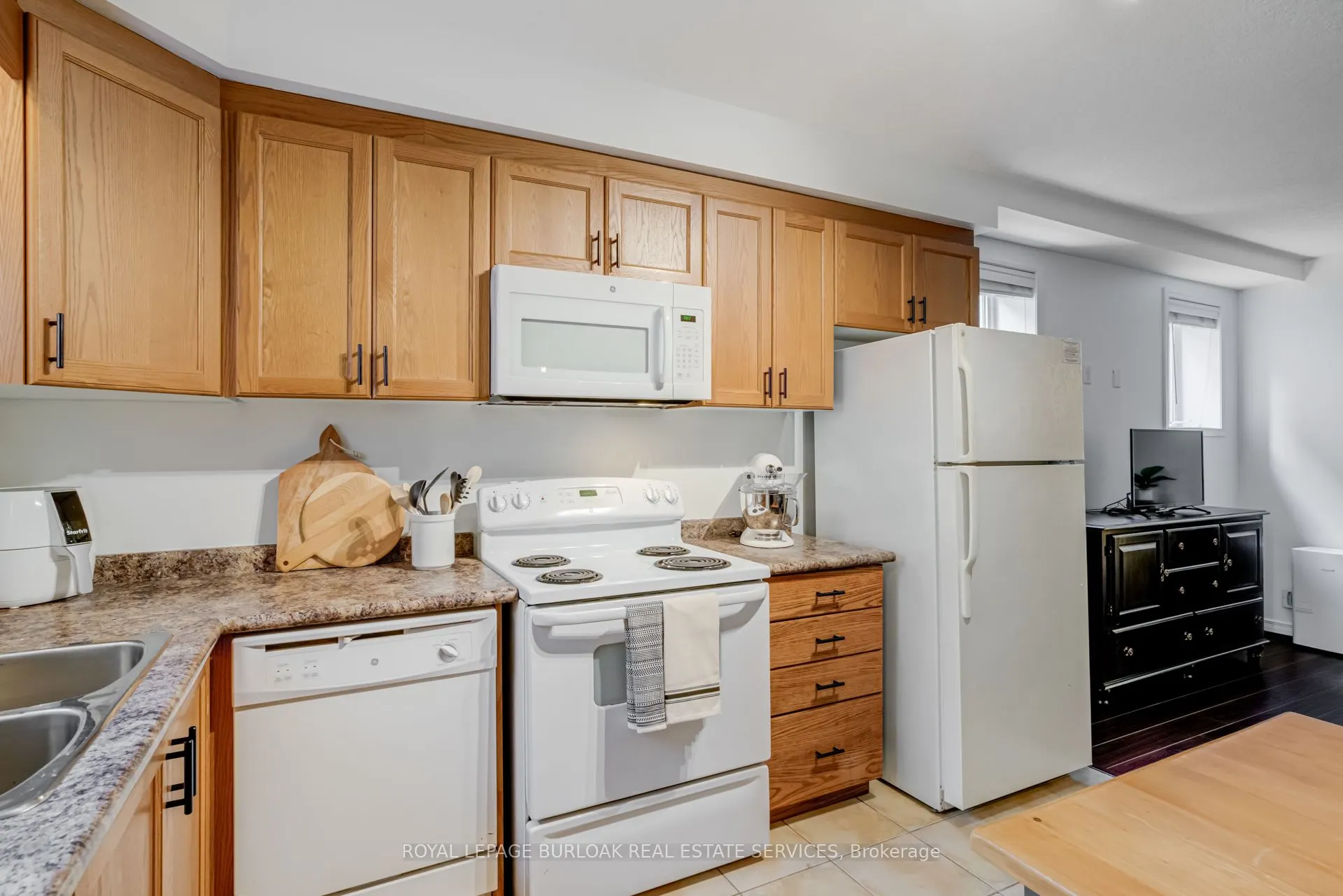 1941 Ottawa Street S, #9A