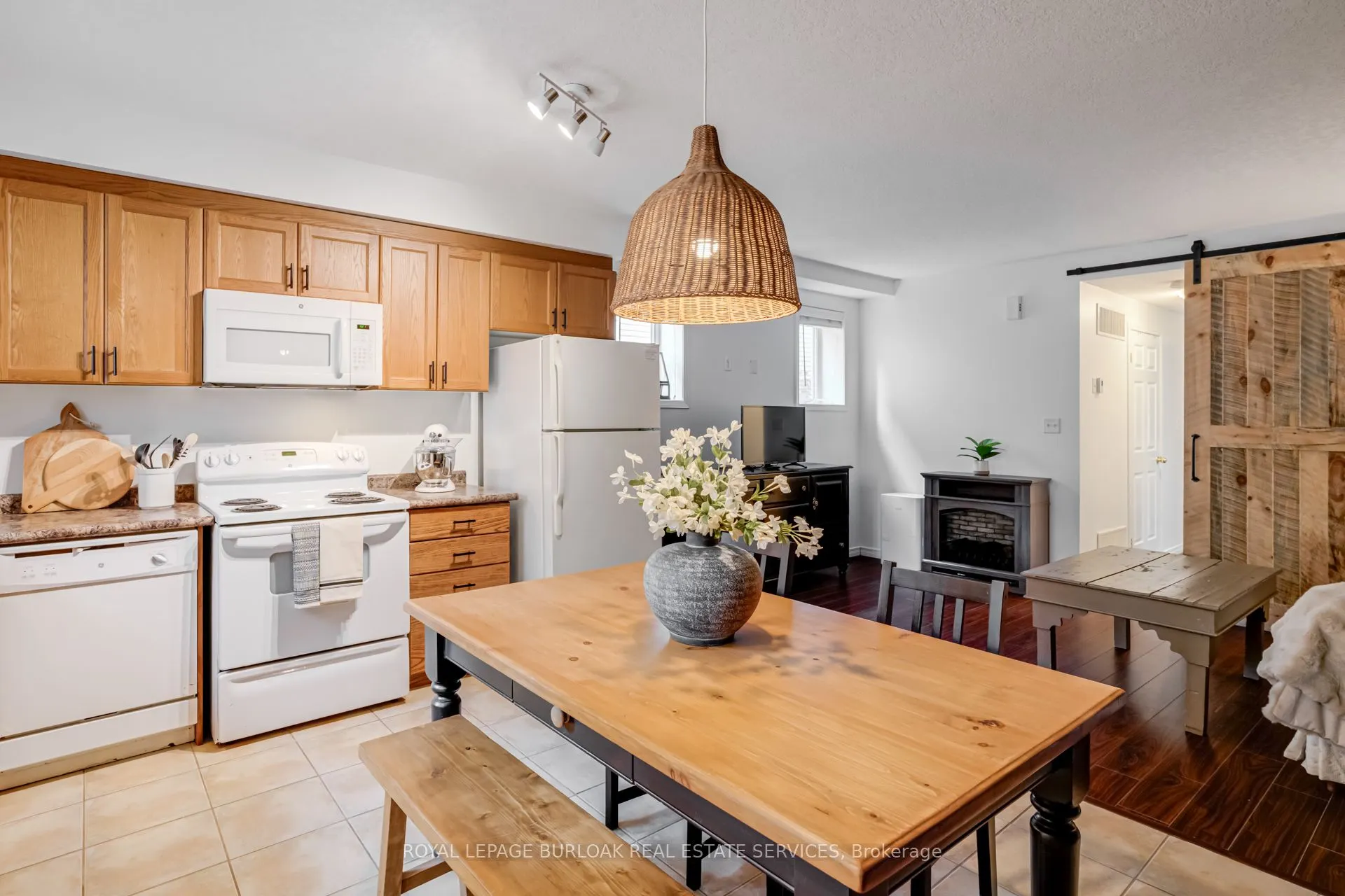 1941 Ottawa Street S, #9A