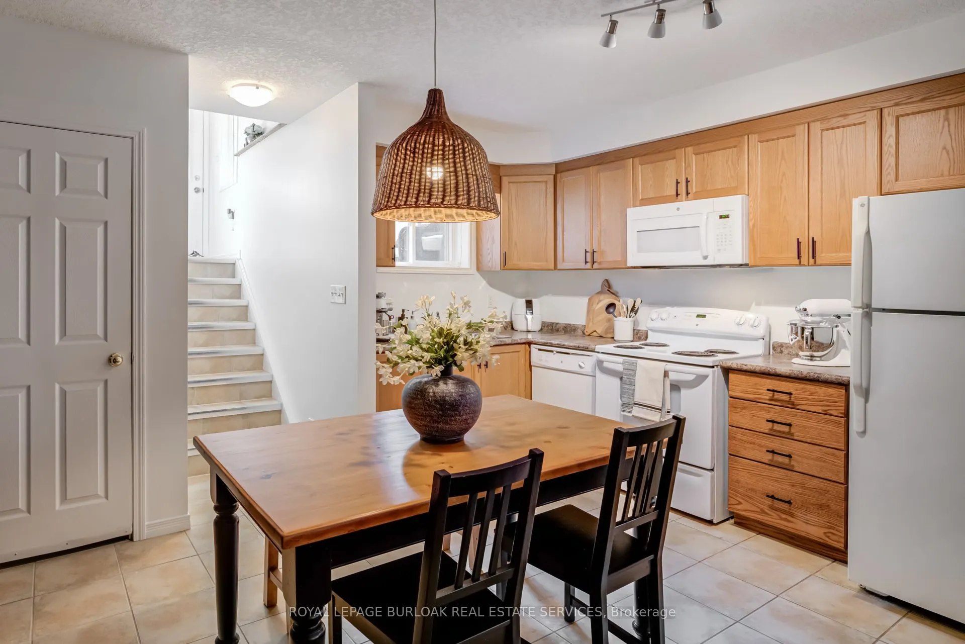 1941 Ottawa Street S, #9A