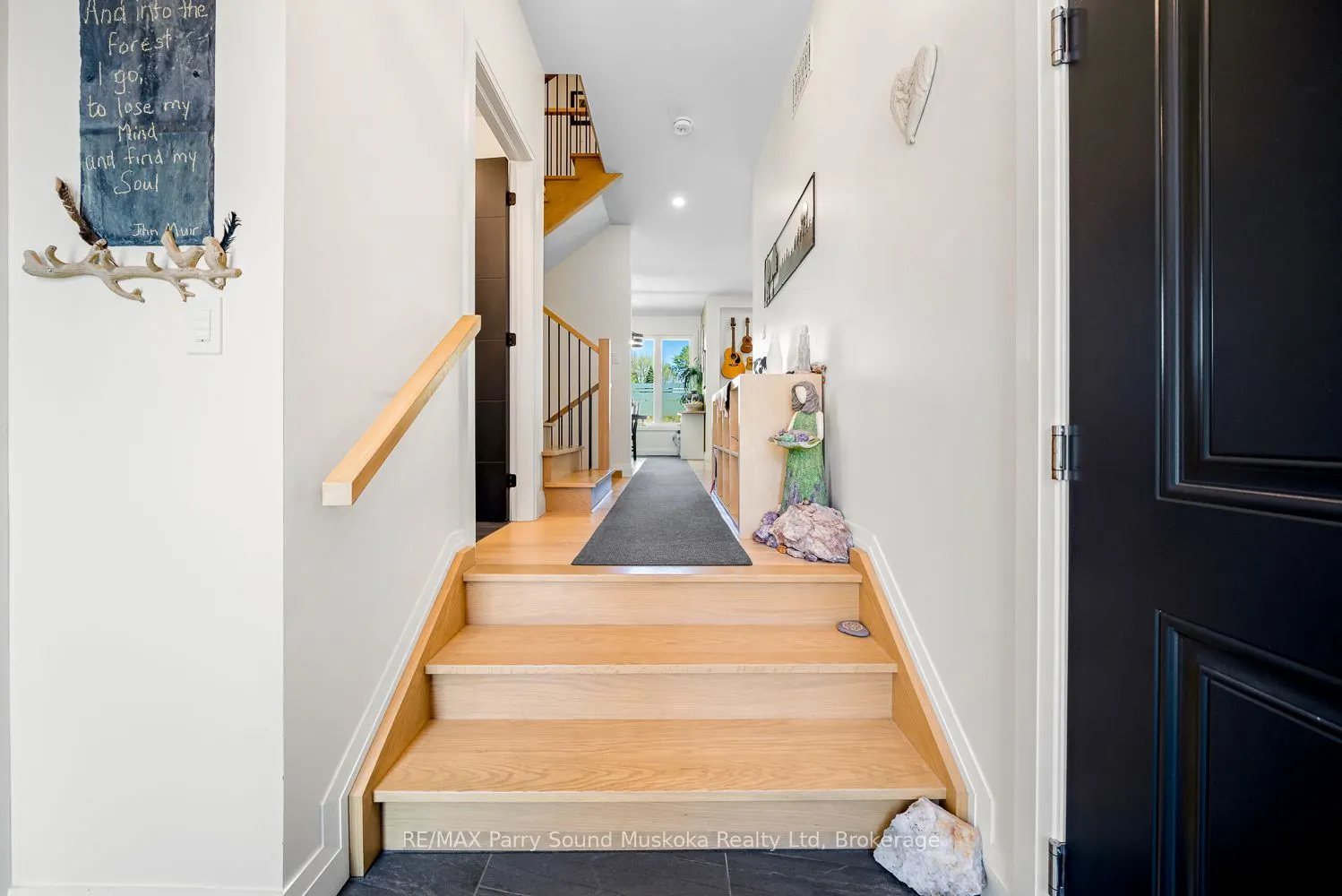 44 Dennis Drive