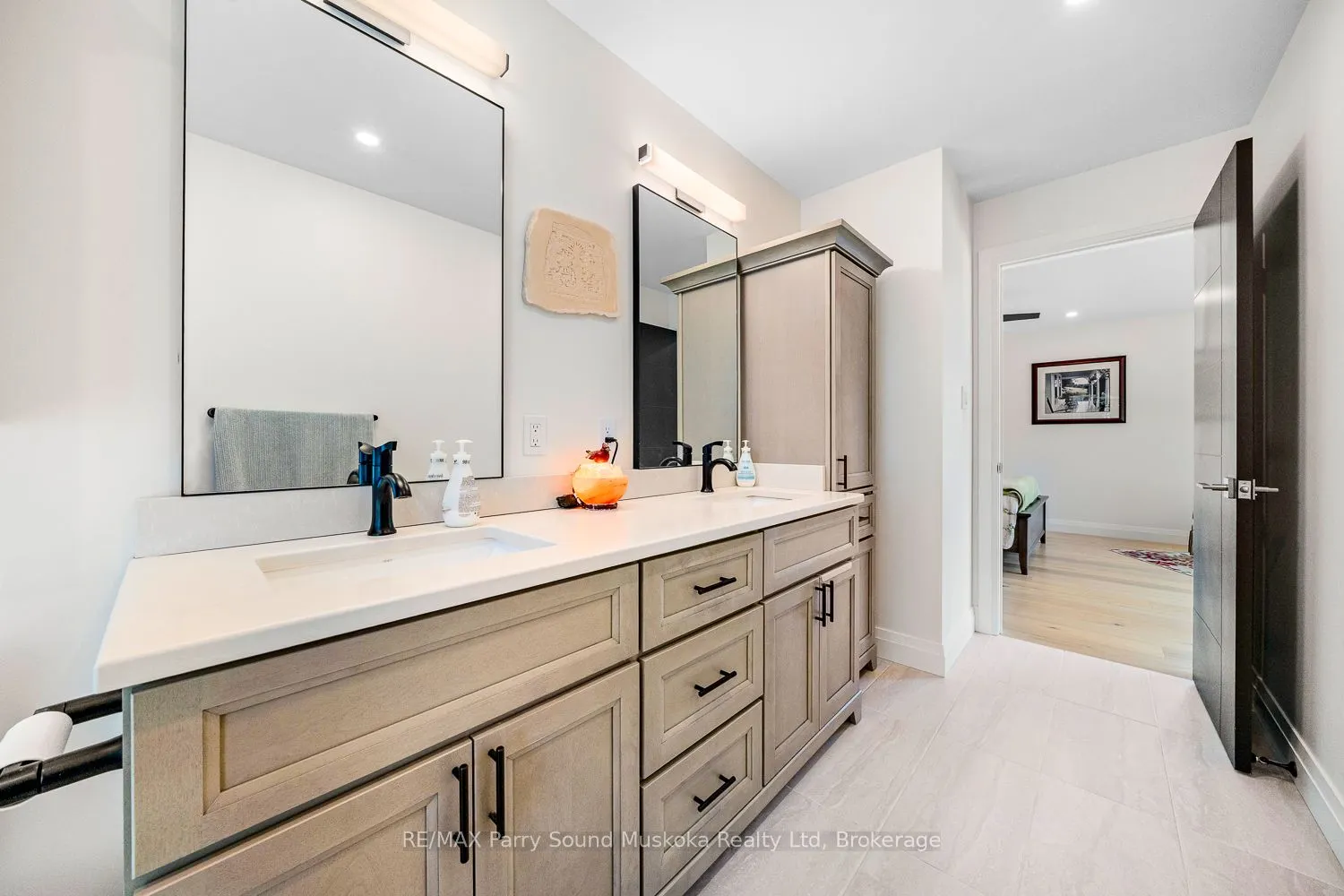 44 Dennis Drive