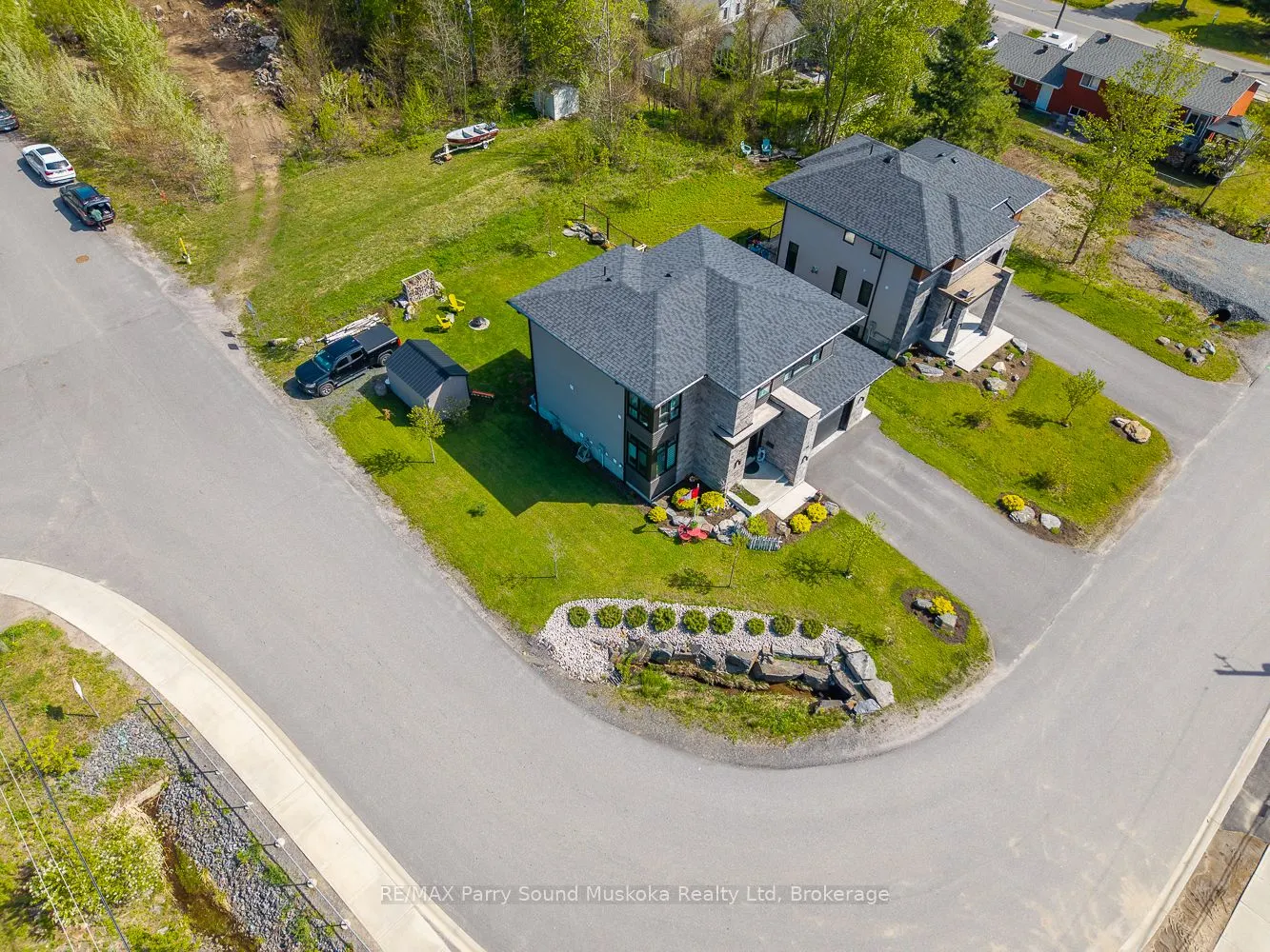 44 Dennis Drive