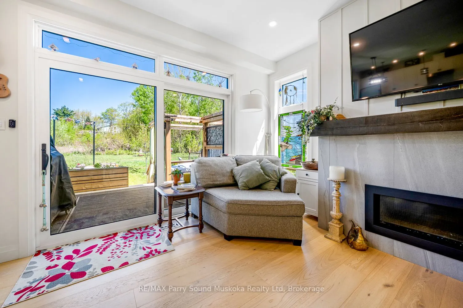 44 Dennis Drive