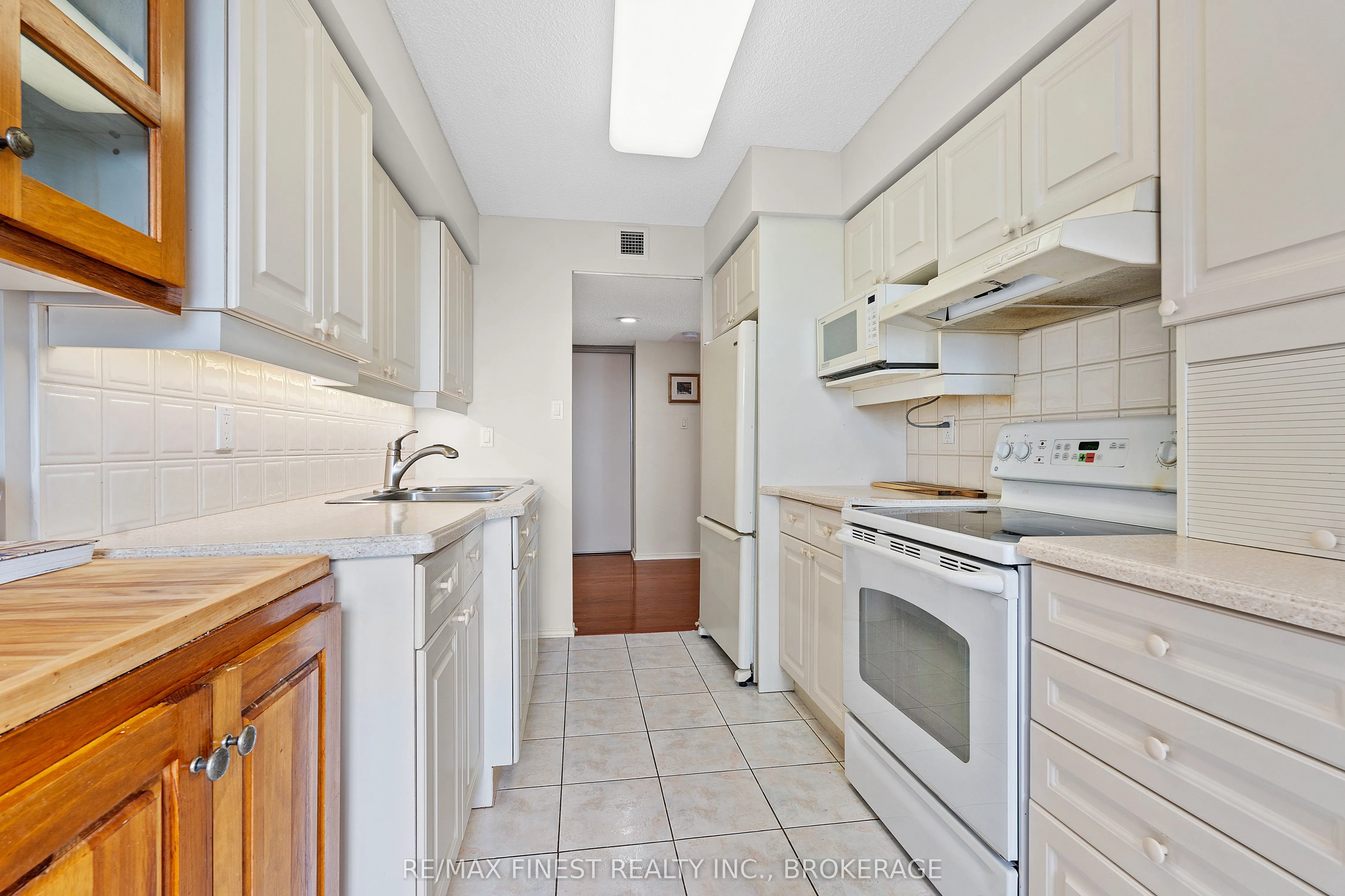 185 Ontario Street, #306