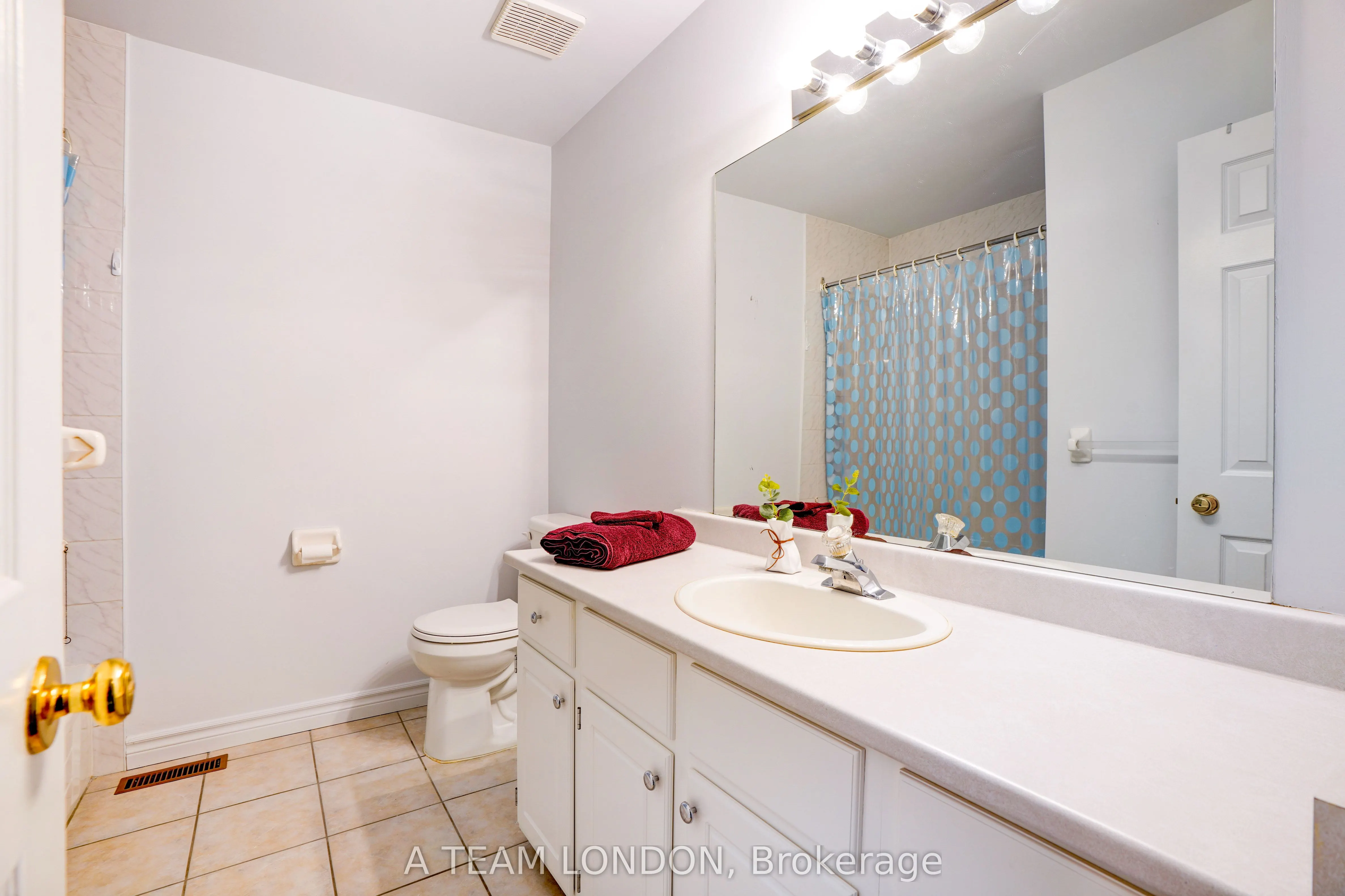 189 Homestead Crescent, #2