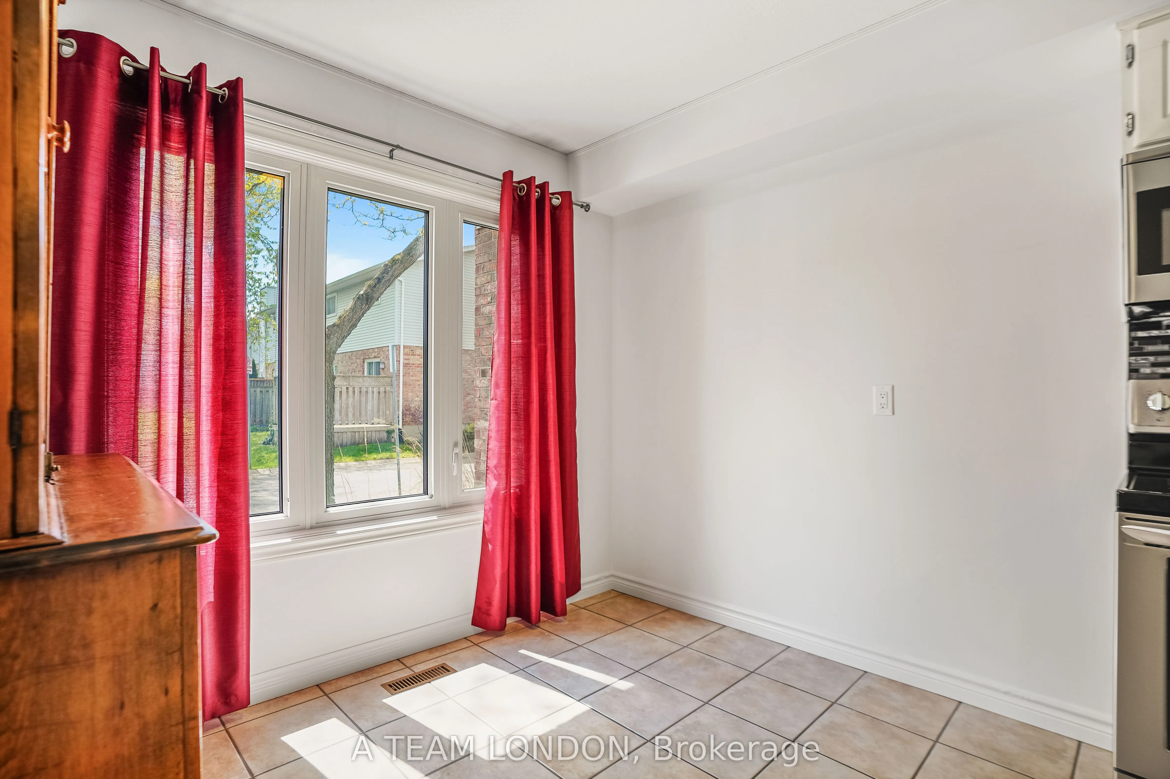 189 Homestead Crescent, #2