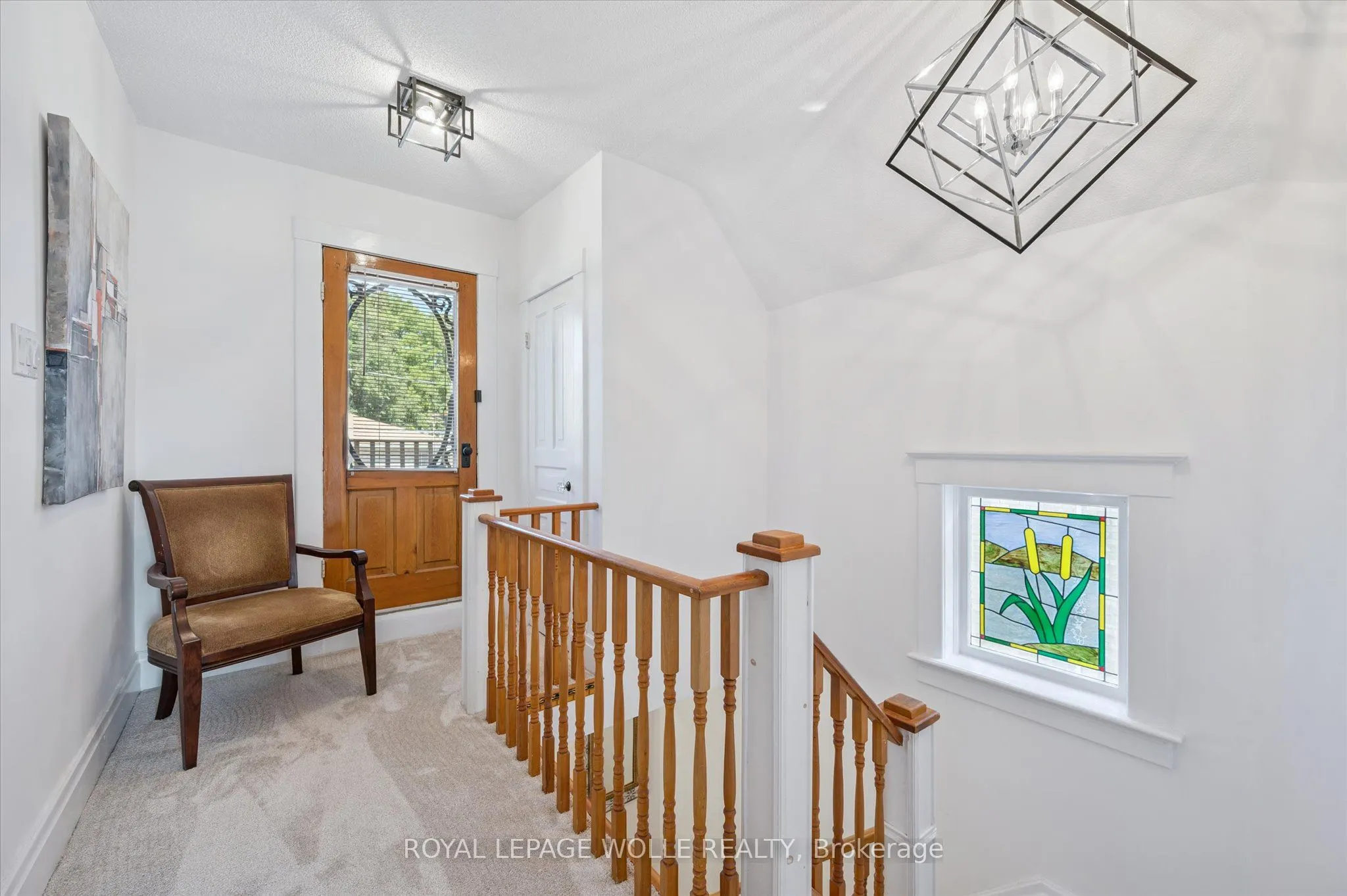 233 Duke Street E