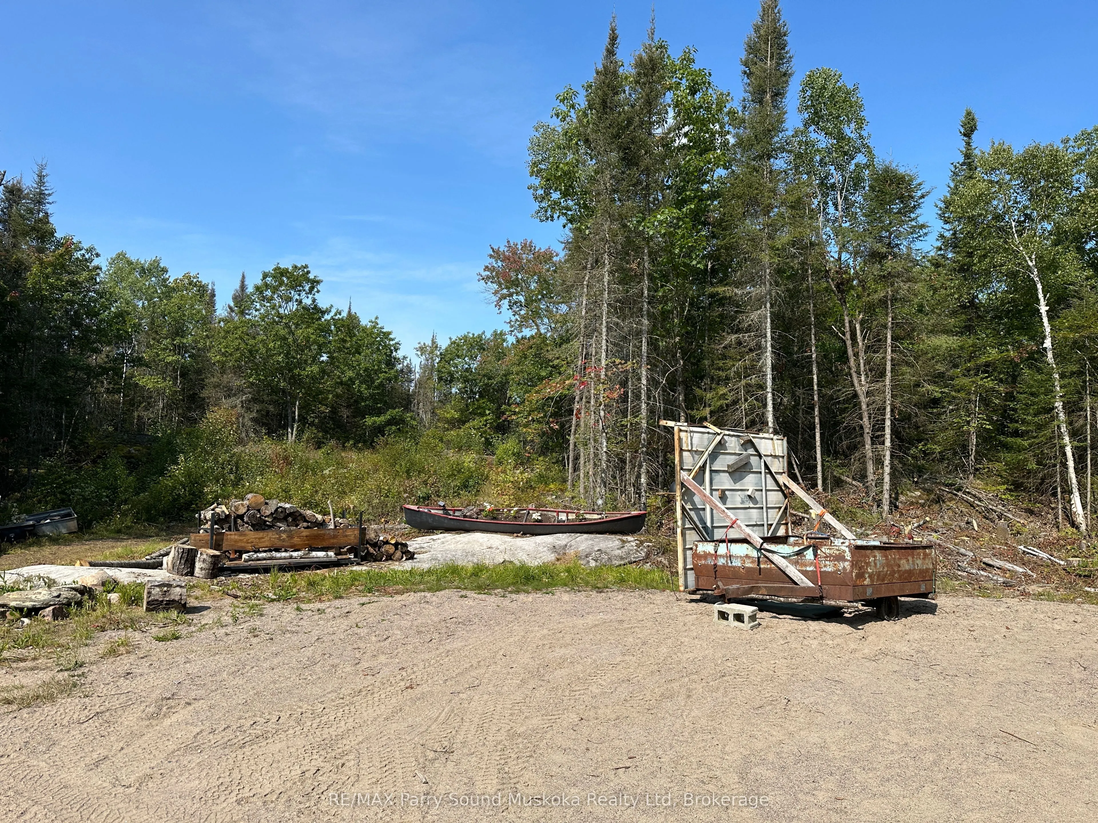 308 Nipissing Road N
