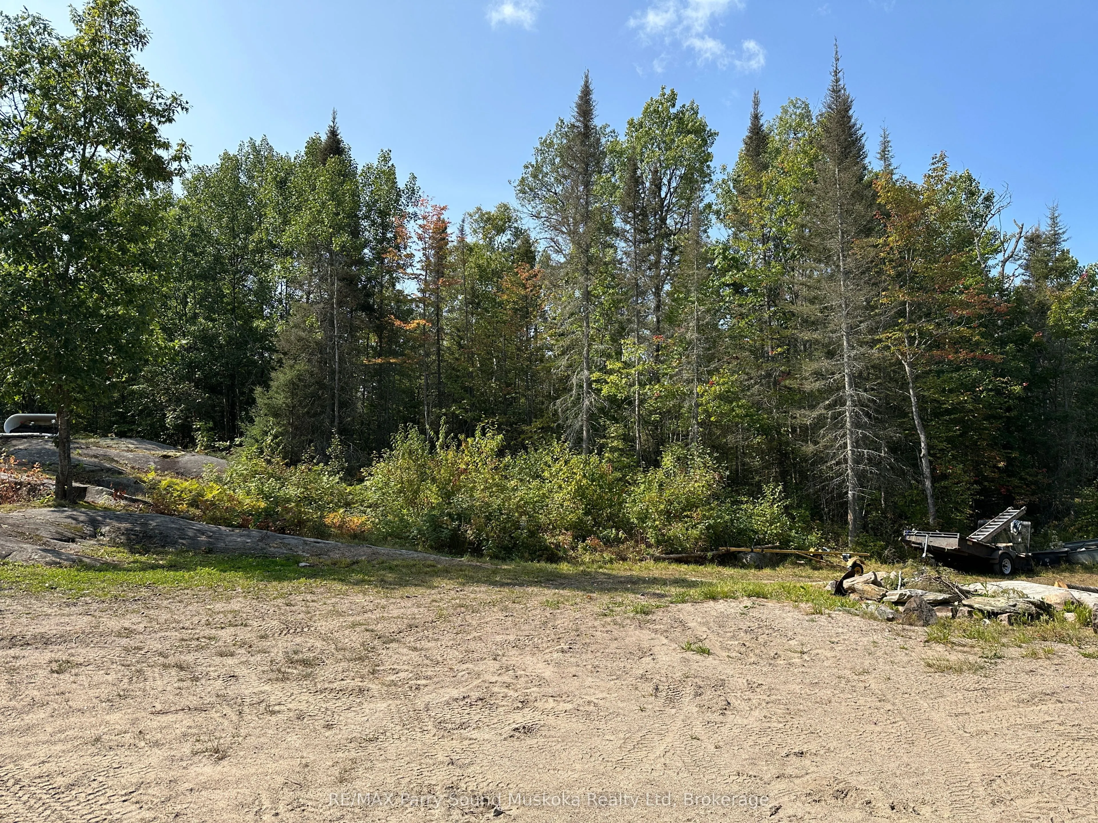 308 Nipissing Road N