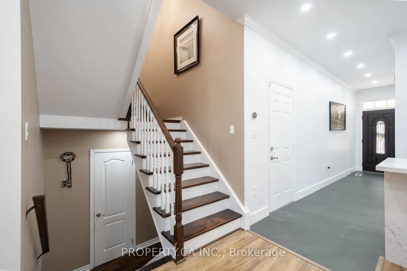 33 Panorama Way