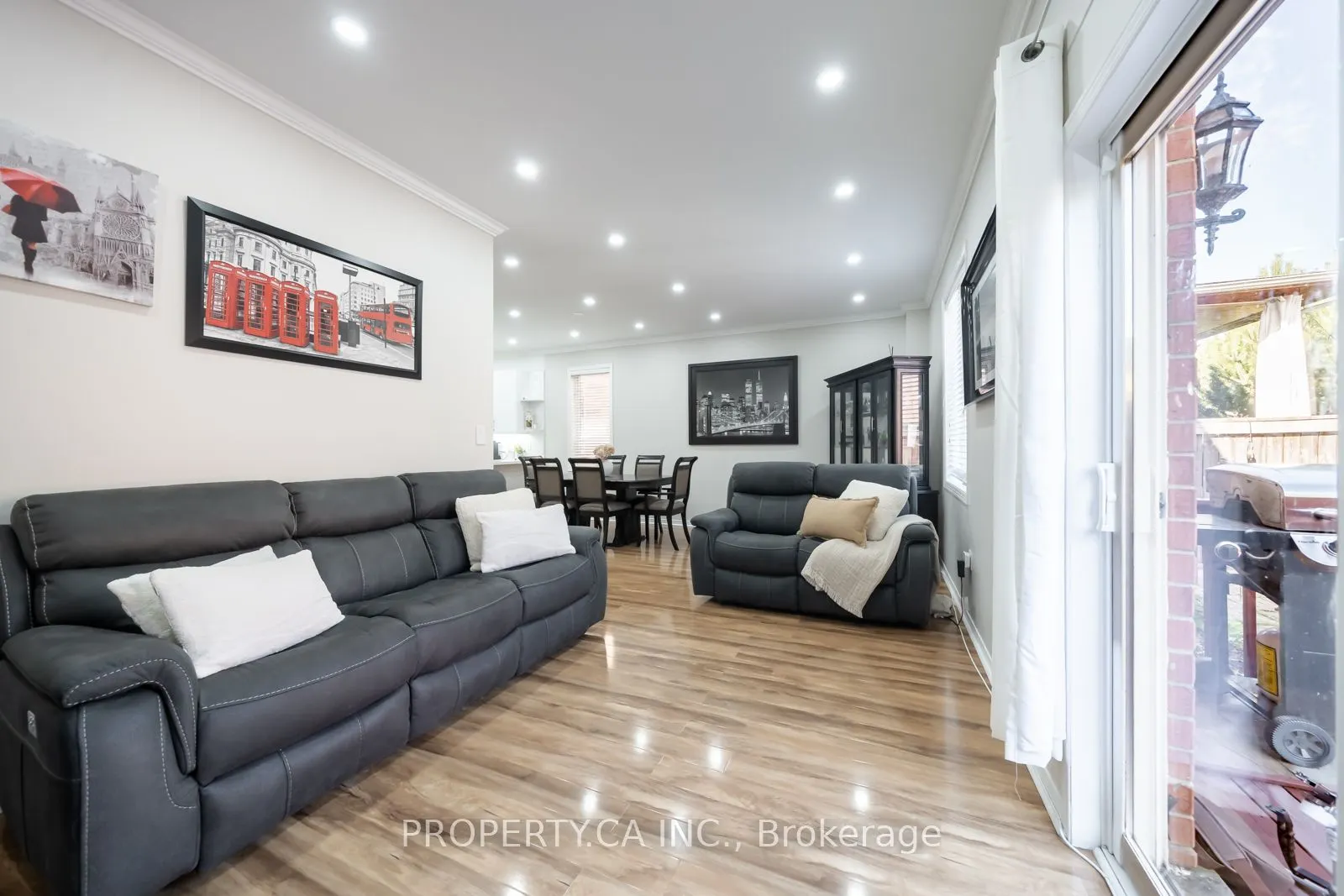 33 Panorama Way