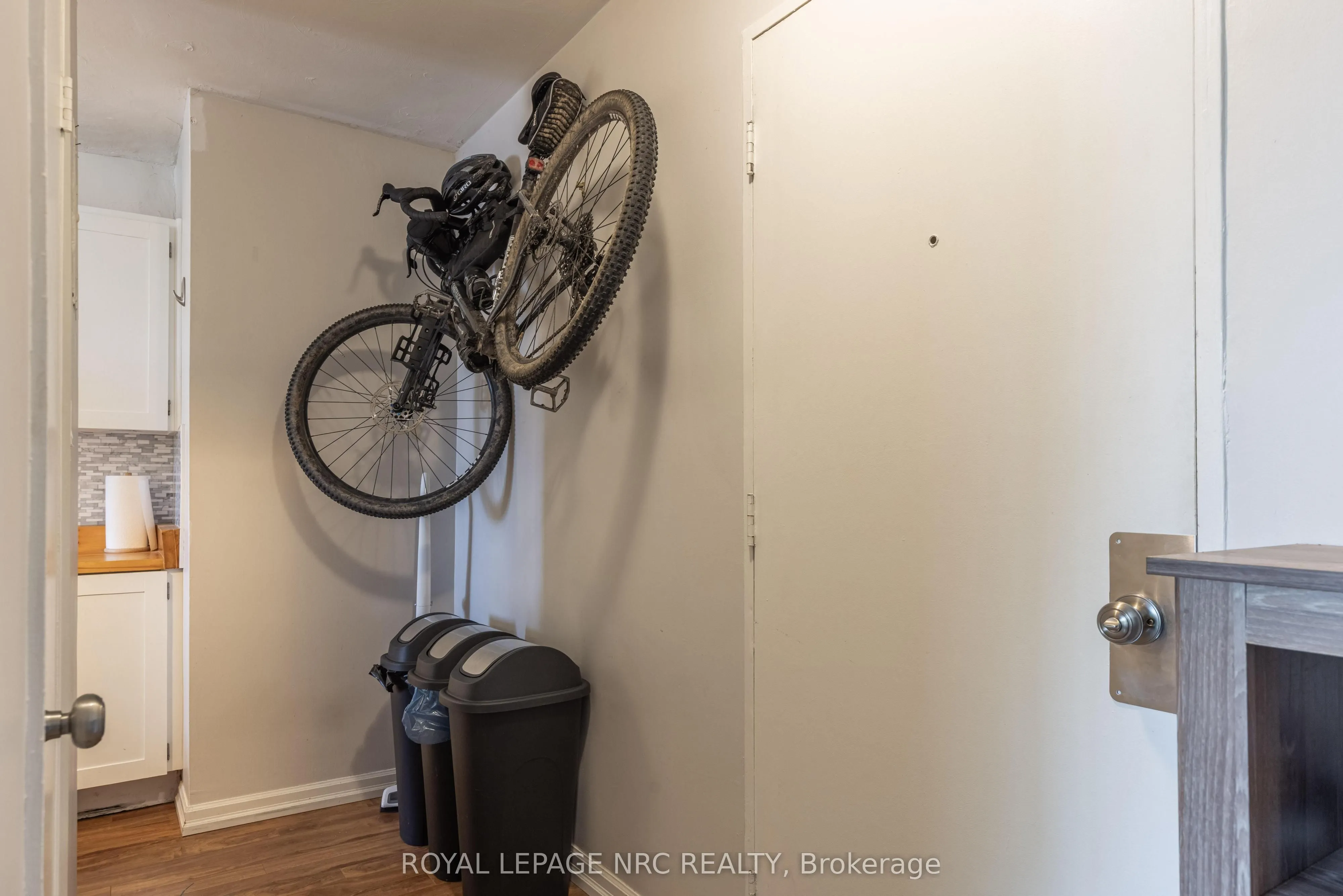 456 Carlton Street, #34