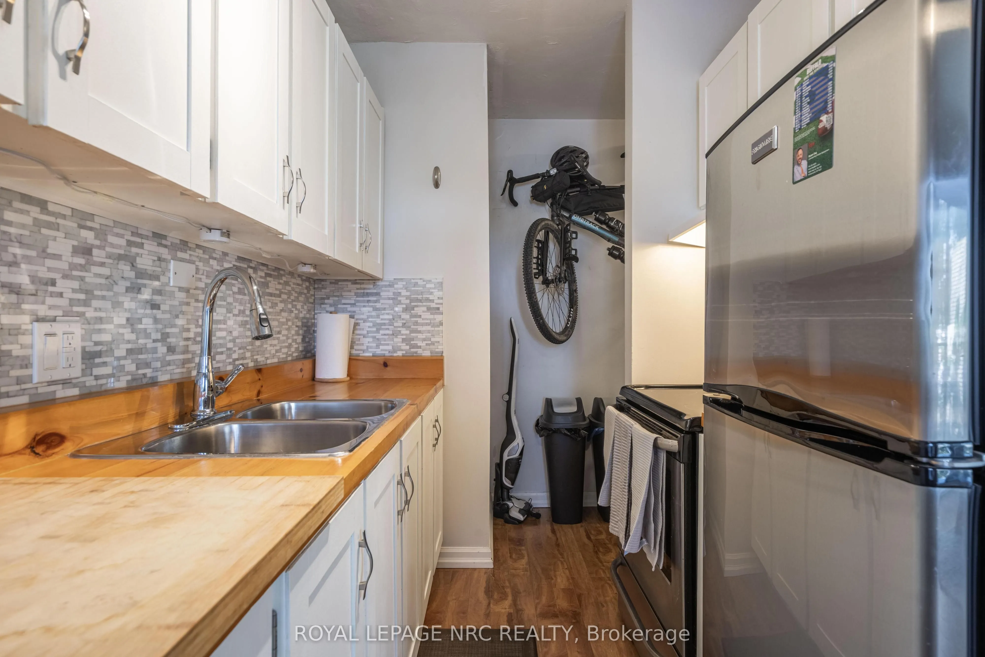 456 Carlton Street, #34