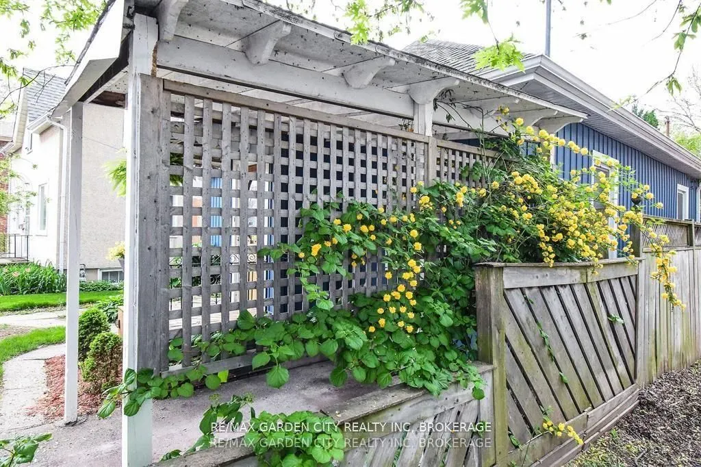 76 Beech Street
