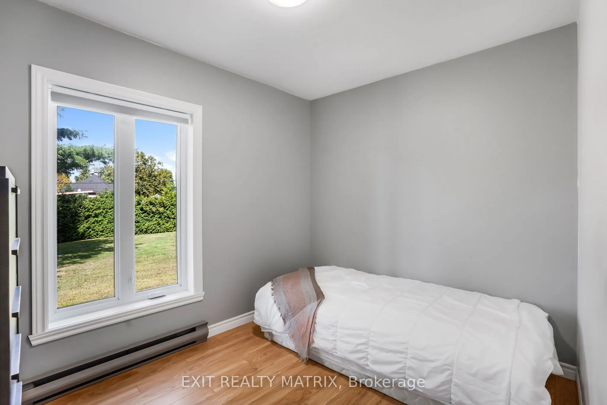 2896 Front Road