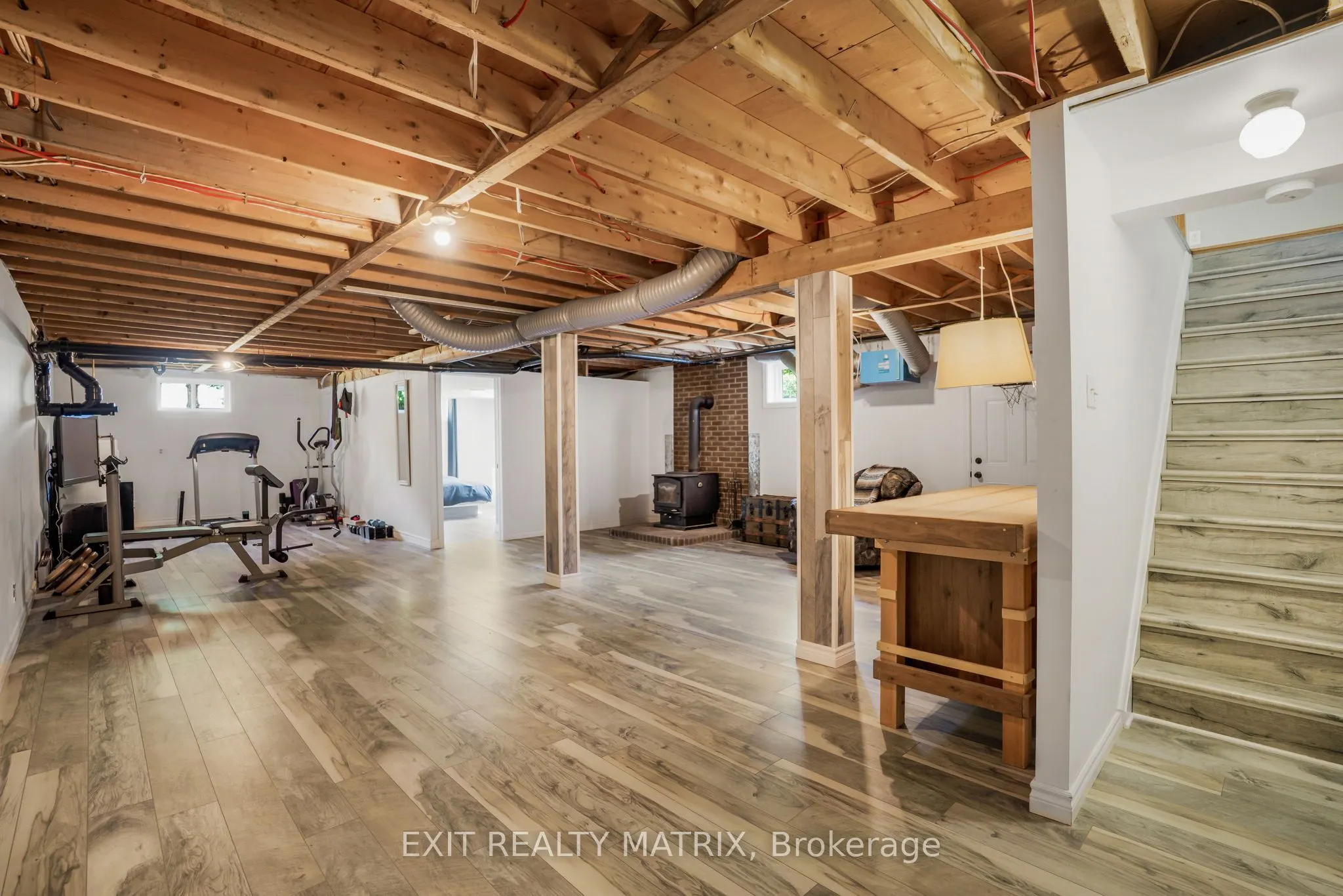 2896 Front Road