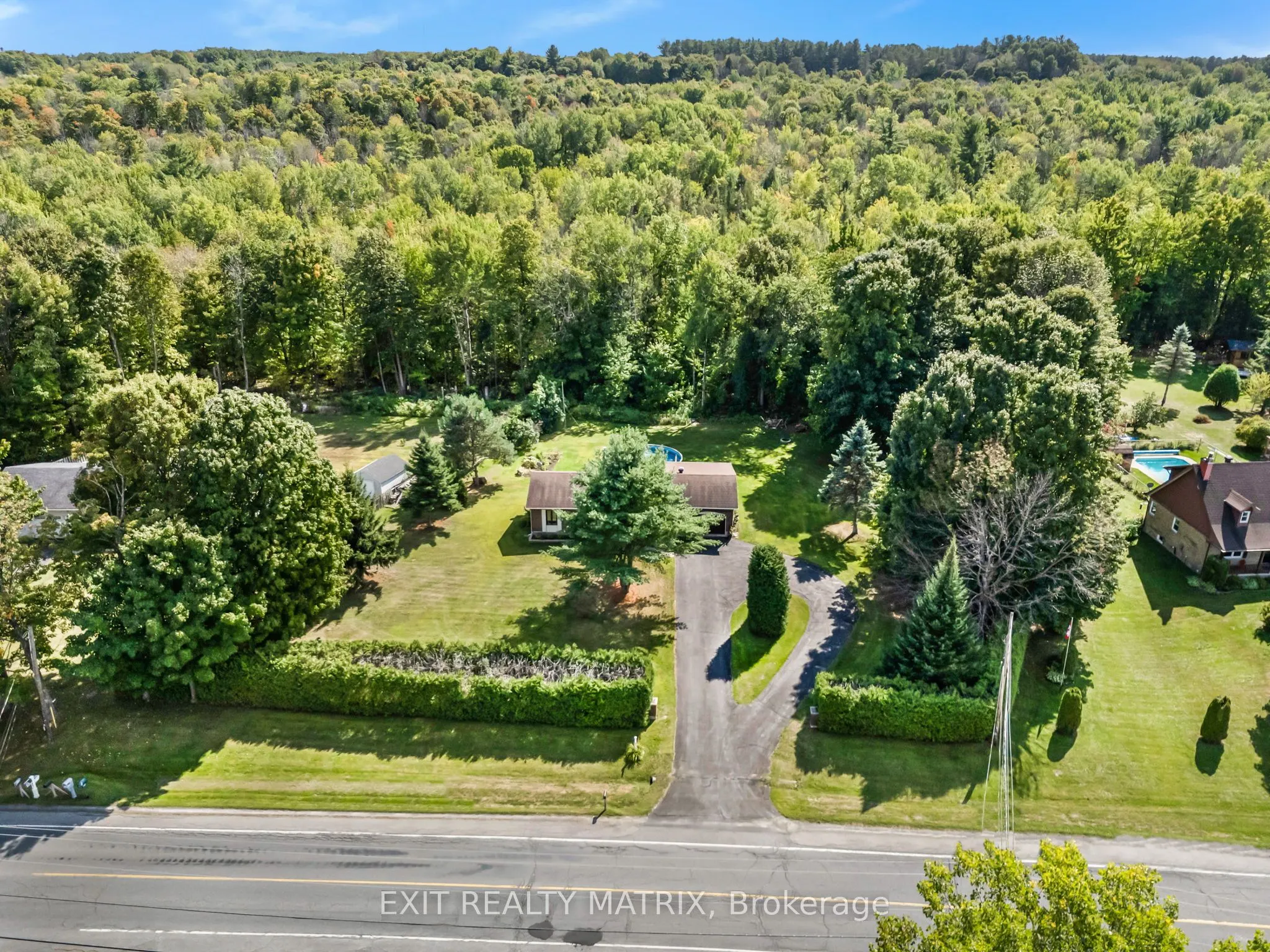 2896 Front Road