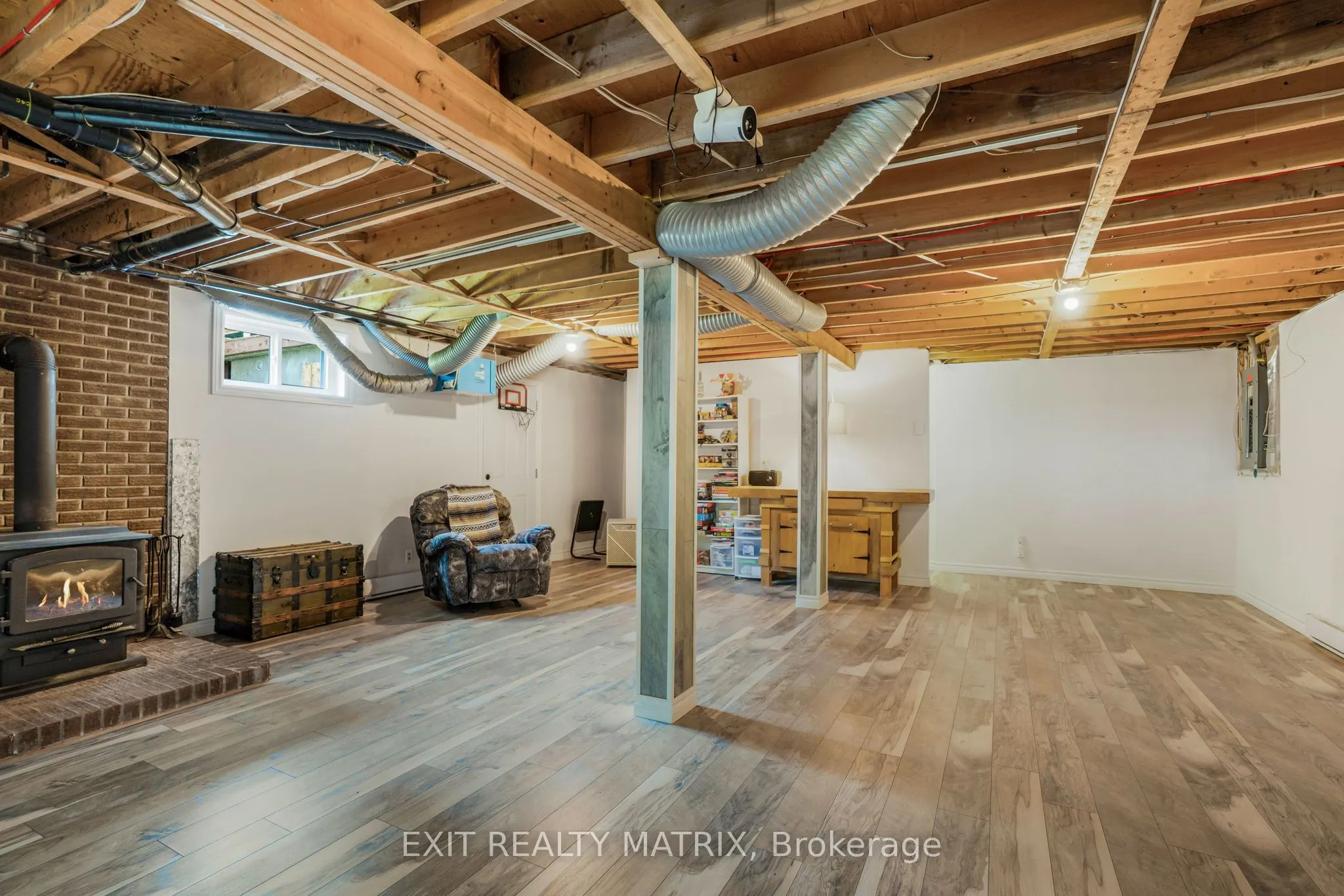 2896 Front Road