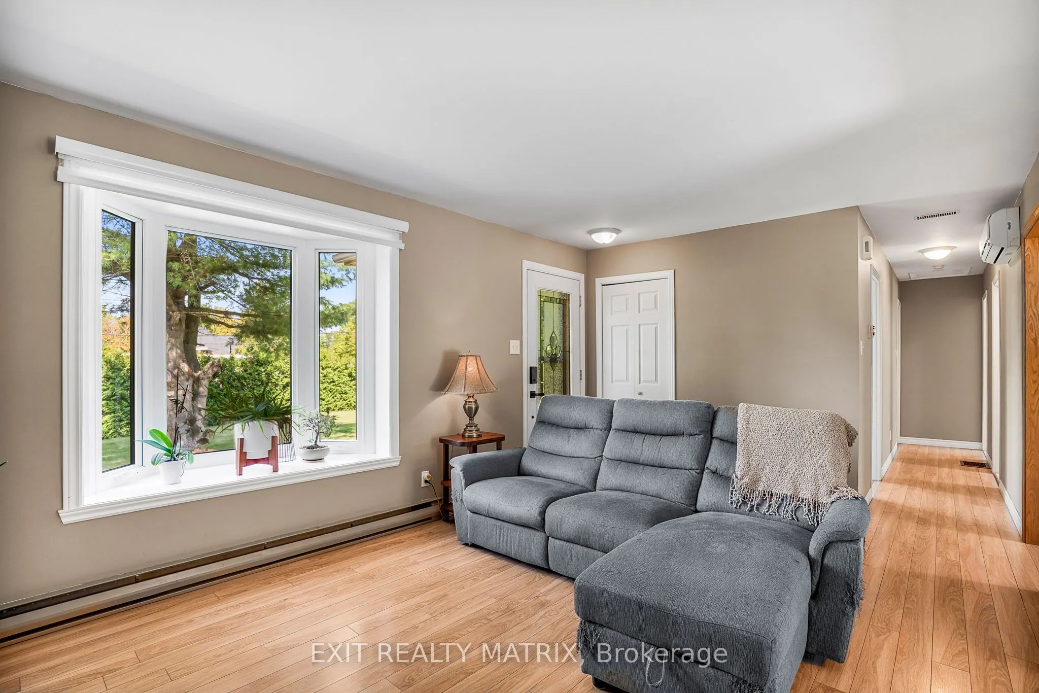 2896 Front Road
