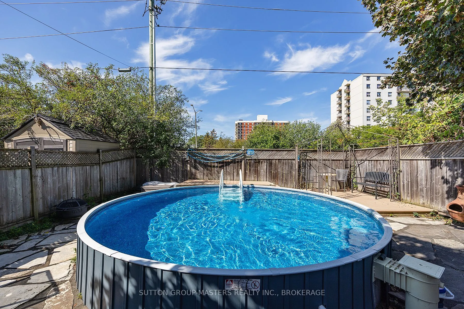 580 Macdonnell Street