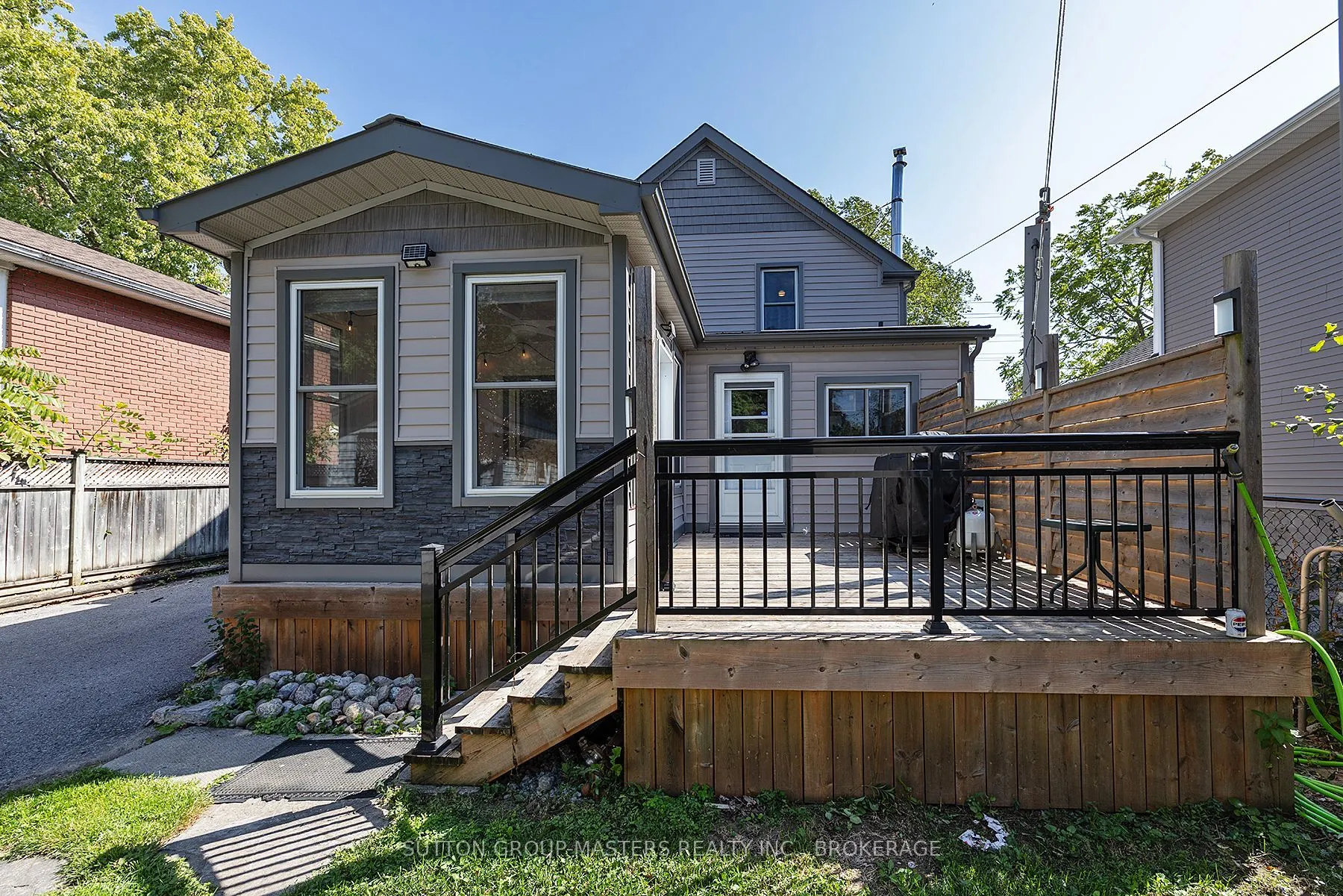 580 Macdonnell Street