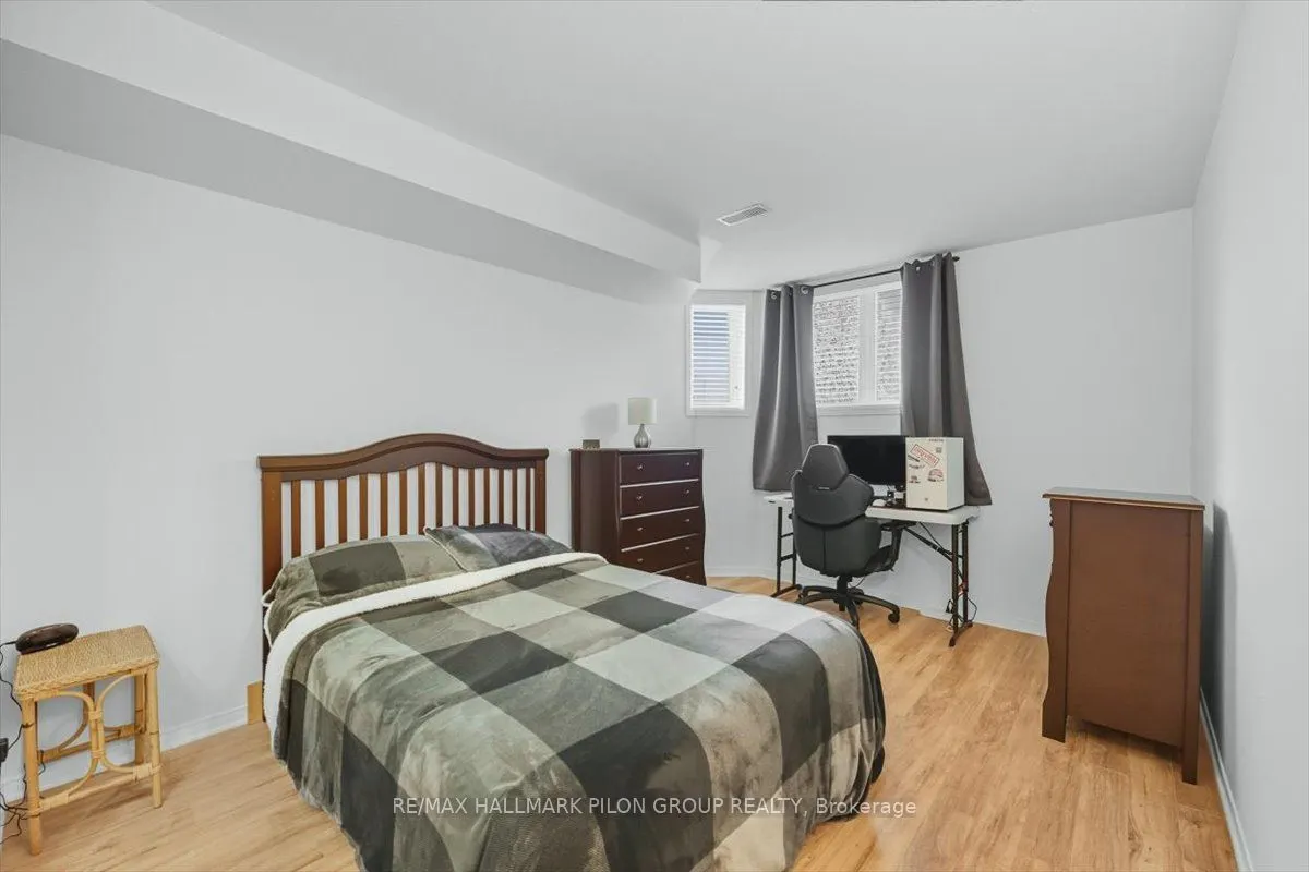 10 Lakepointe Drive, #1