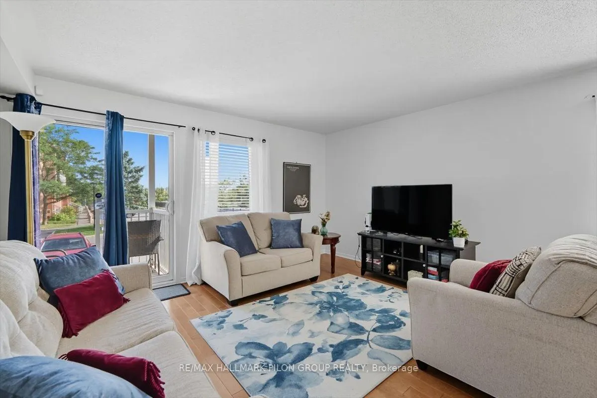 10 Lakepointe Drive, #1