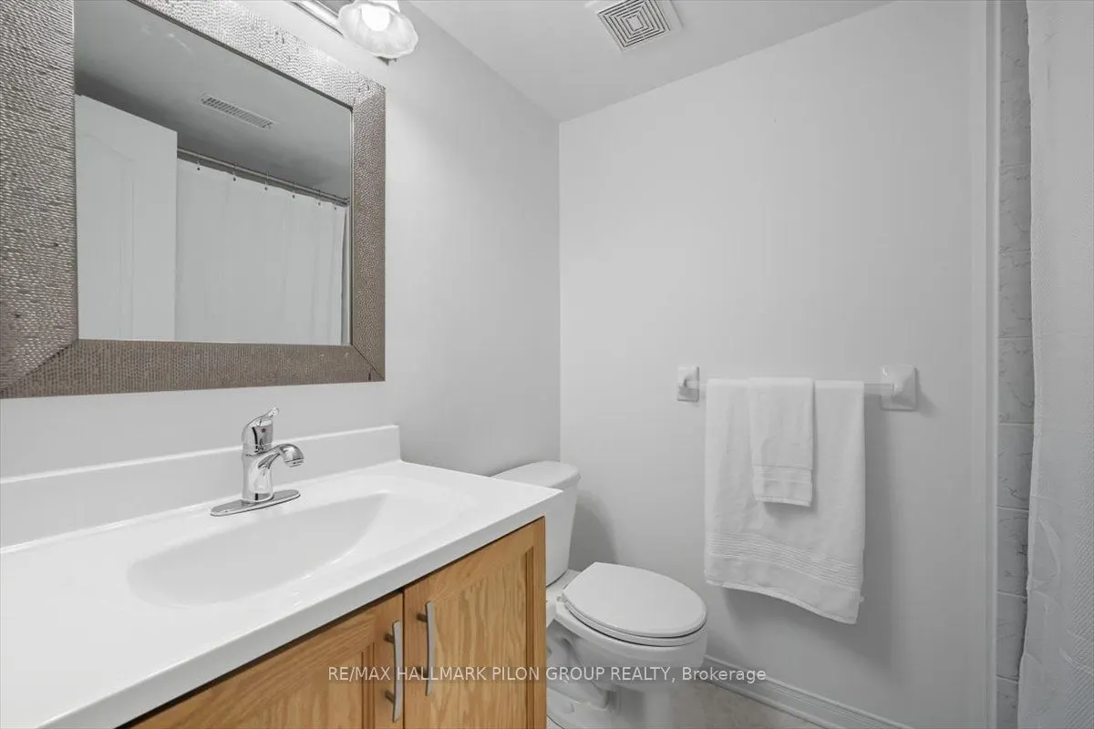10 Lakepointe Drive, #1