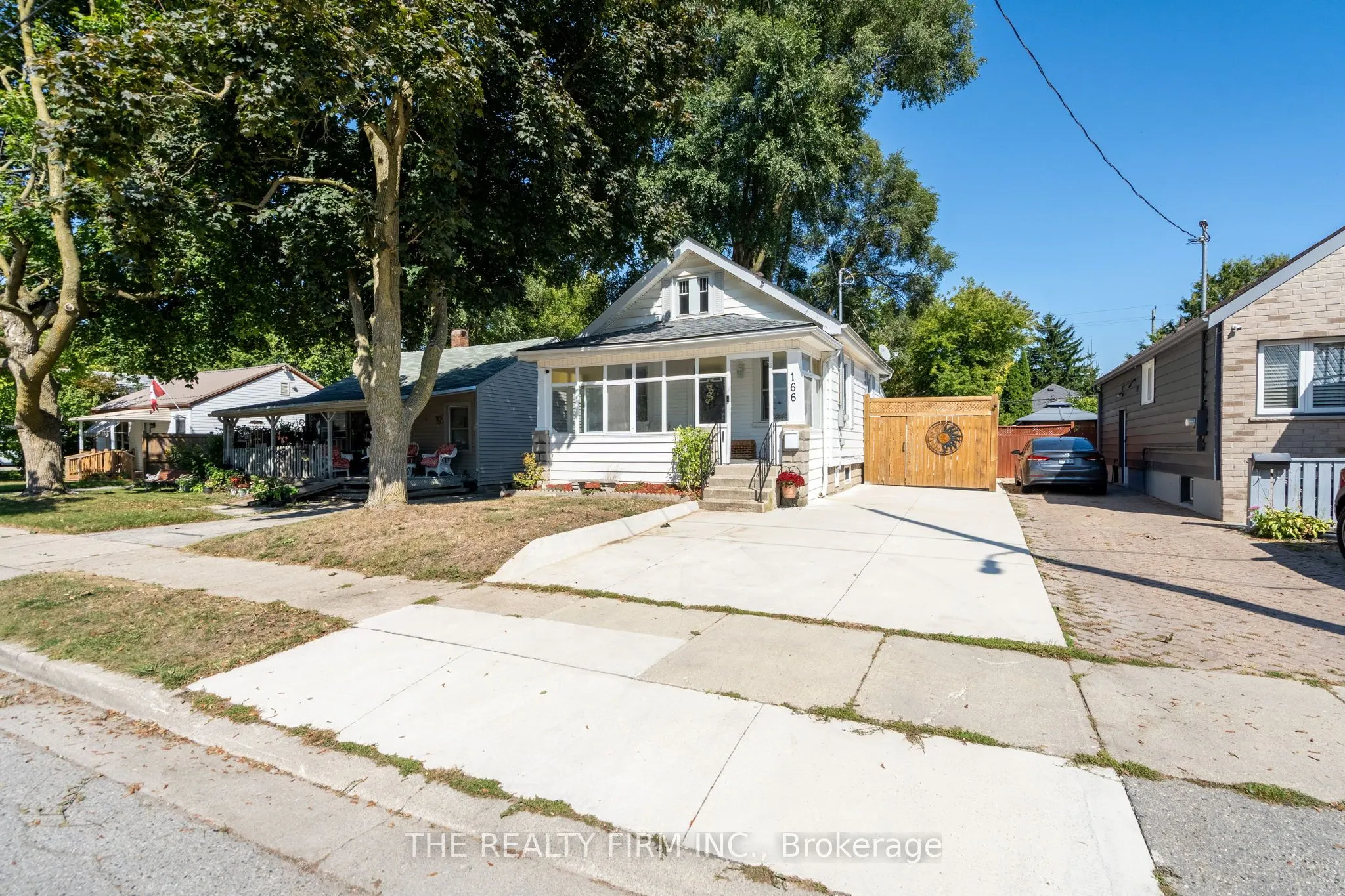 166 Giles Street