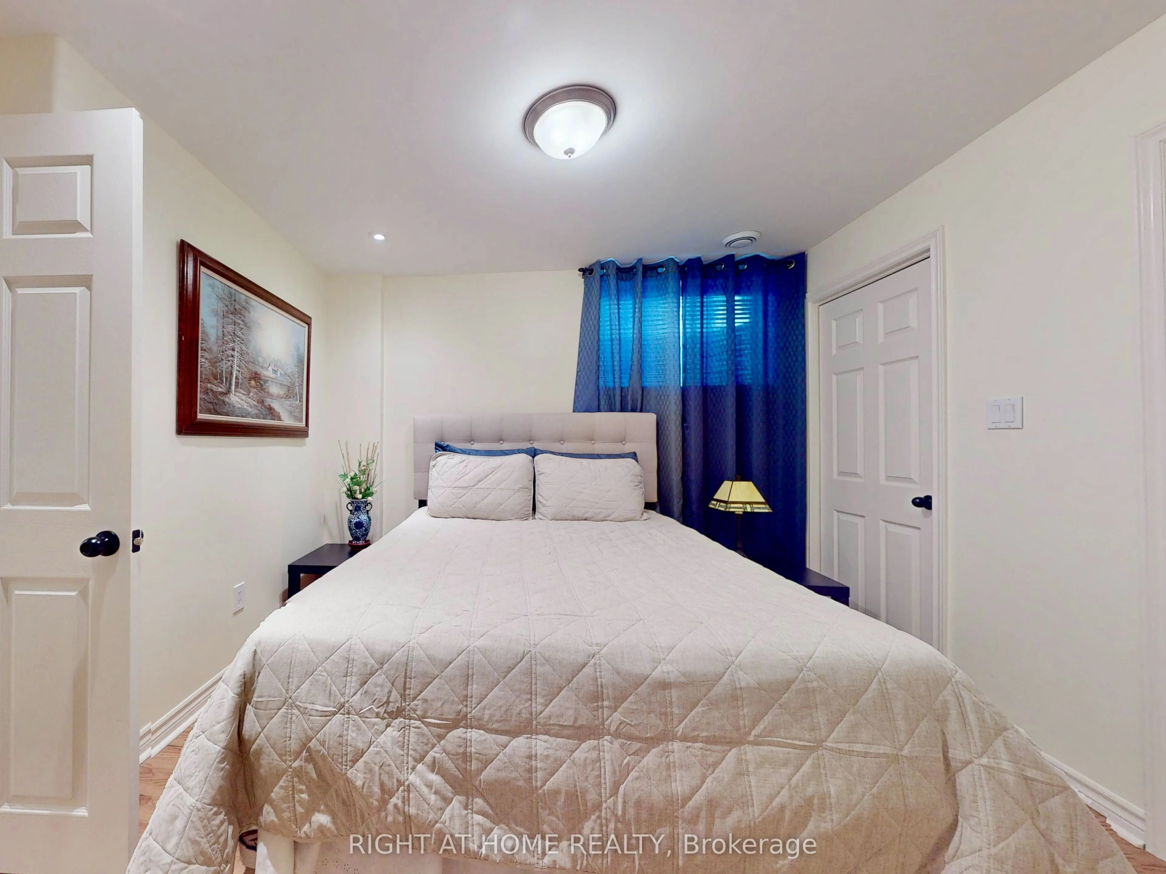 8583 Jennifer Crescent