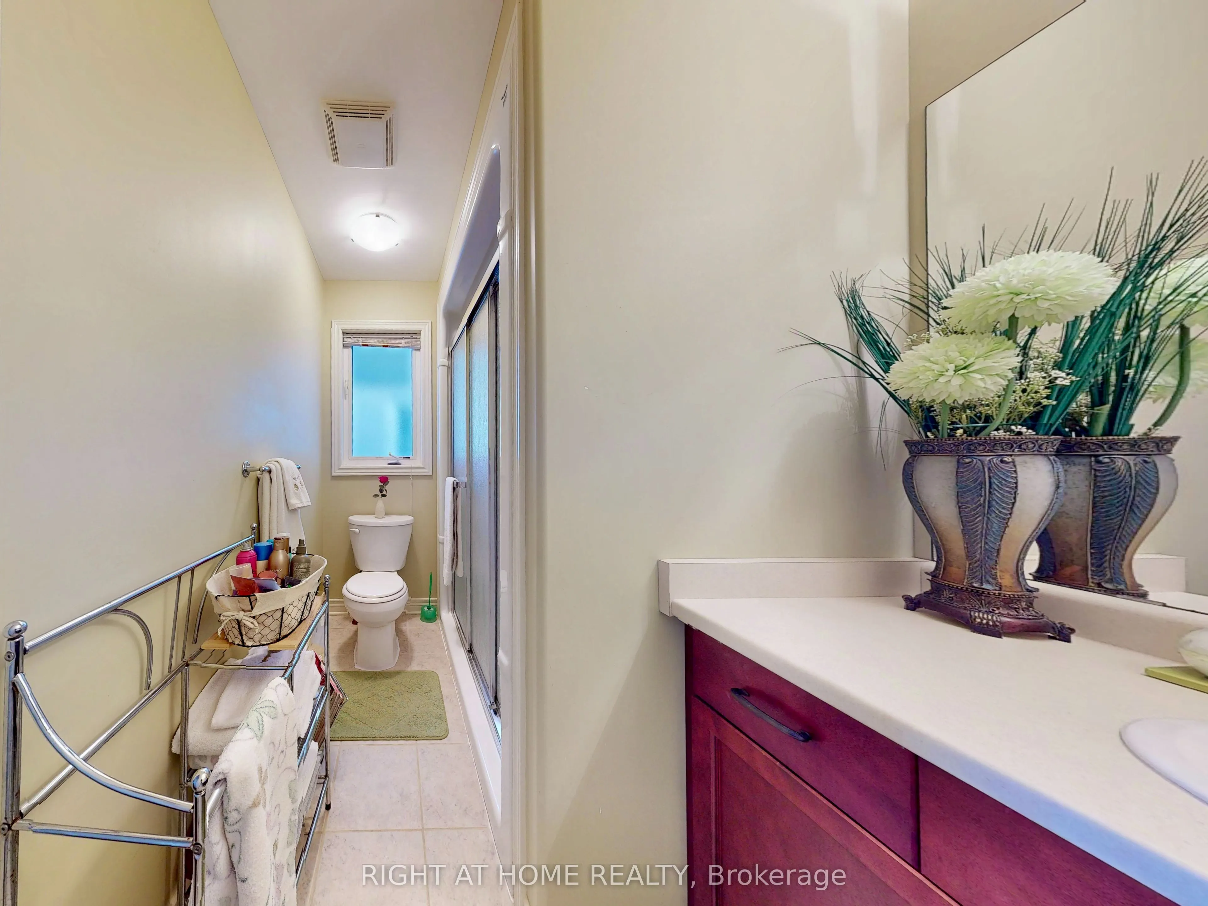 8583 Jennifer Crescent