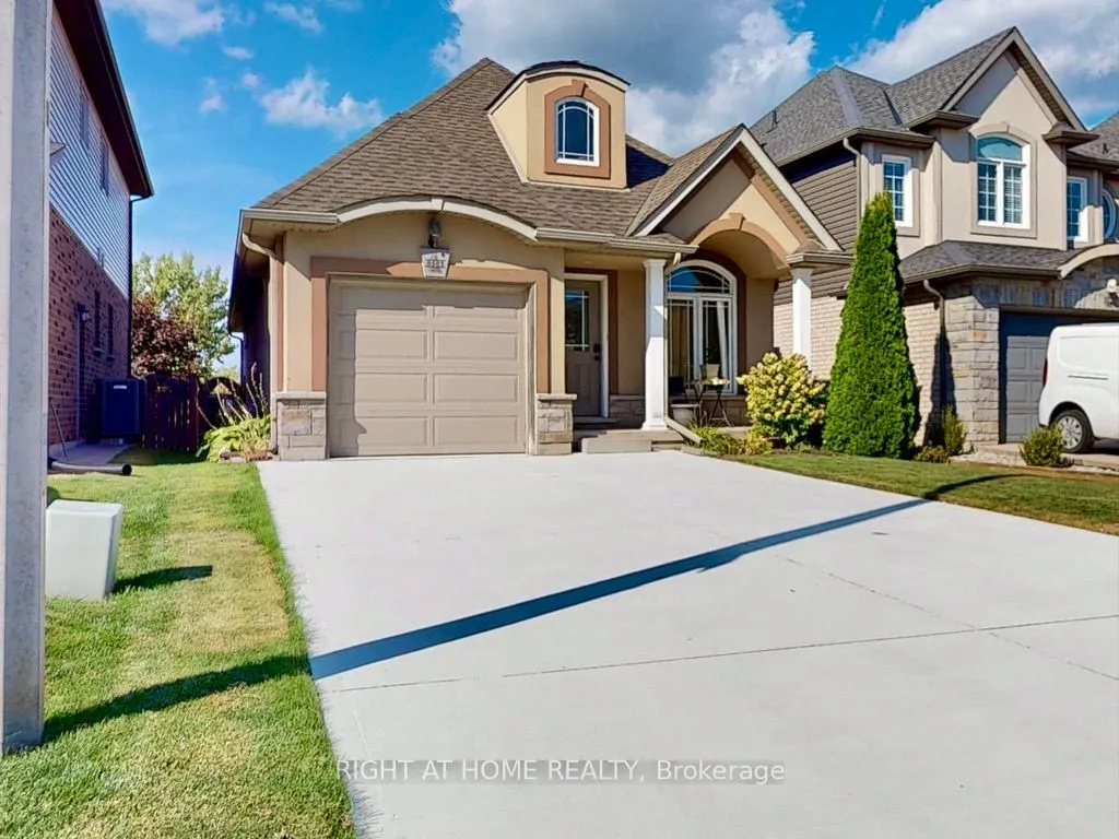 8583 Jennifer Crescent