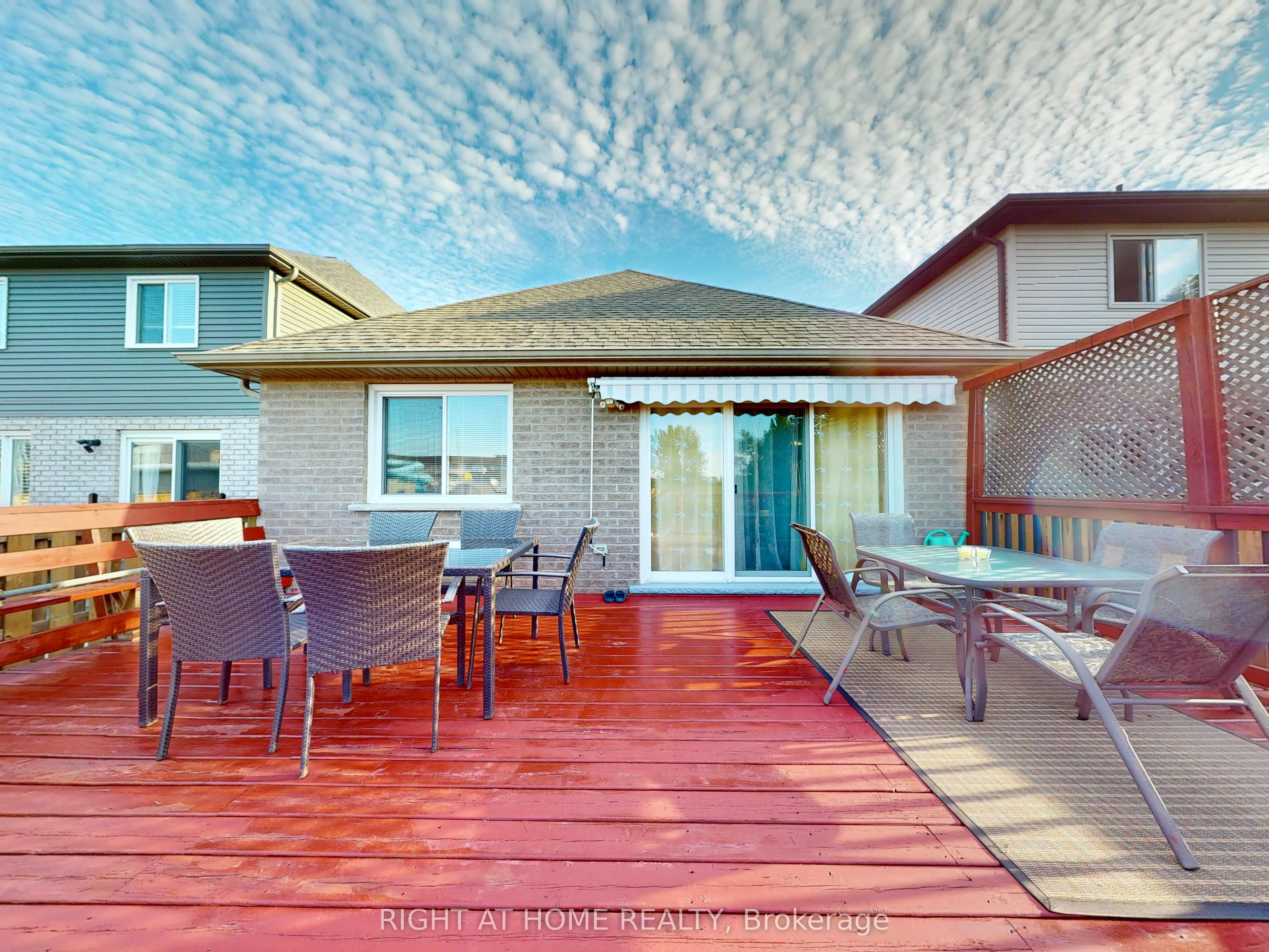 8583 Jennifer Crescent