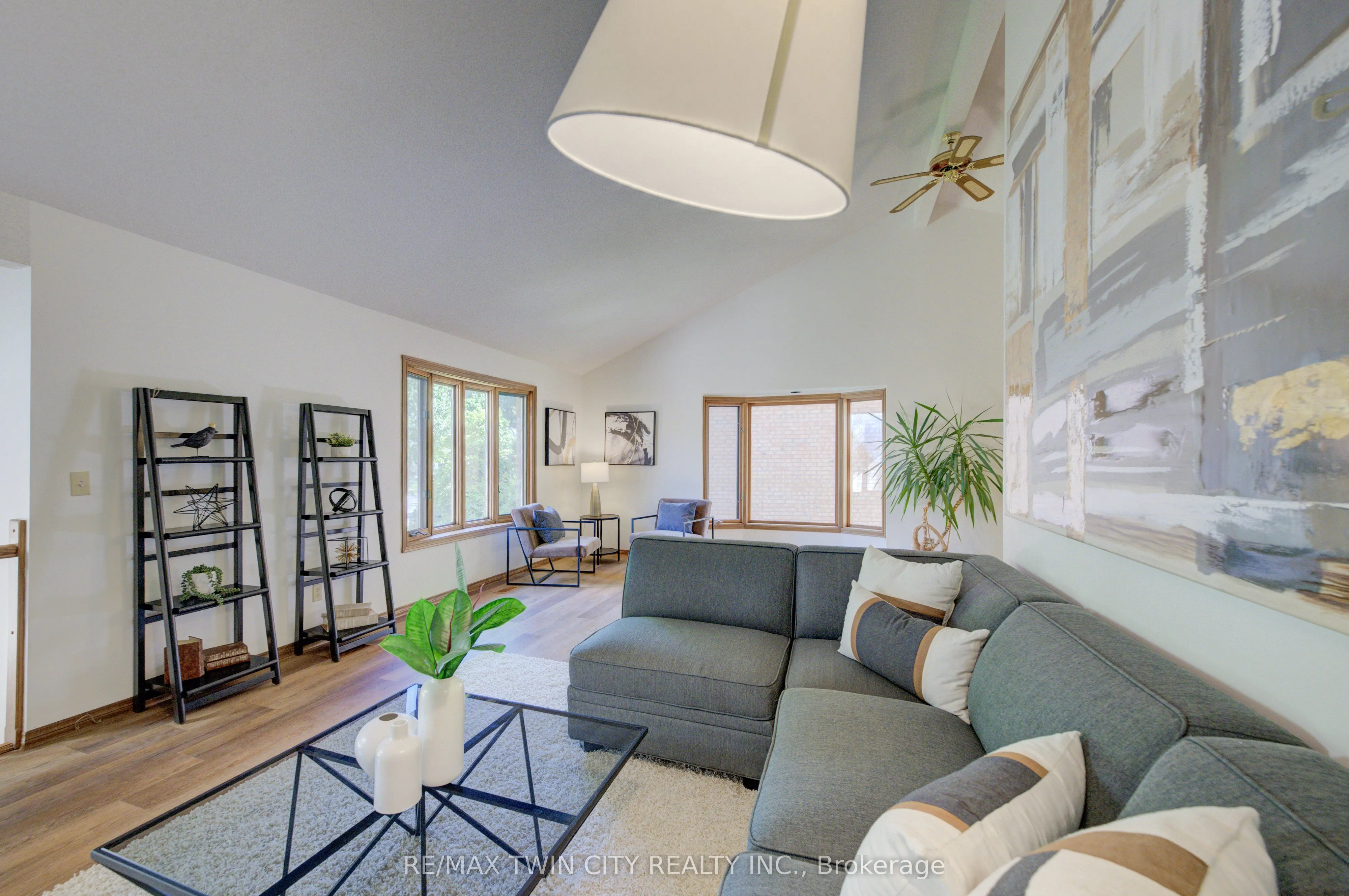 391 Northlake Drive