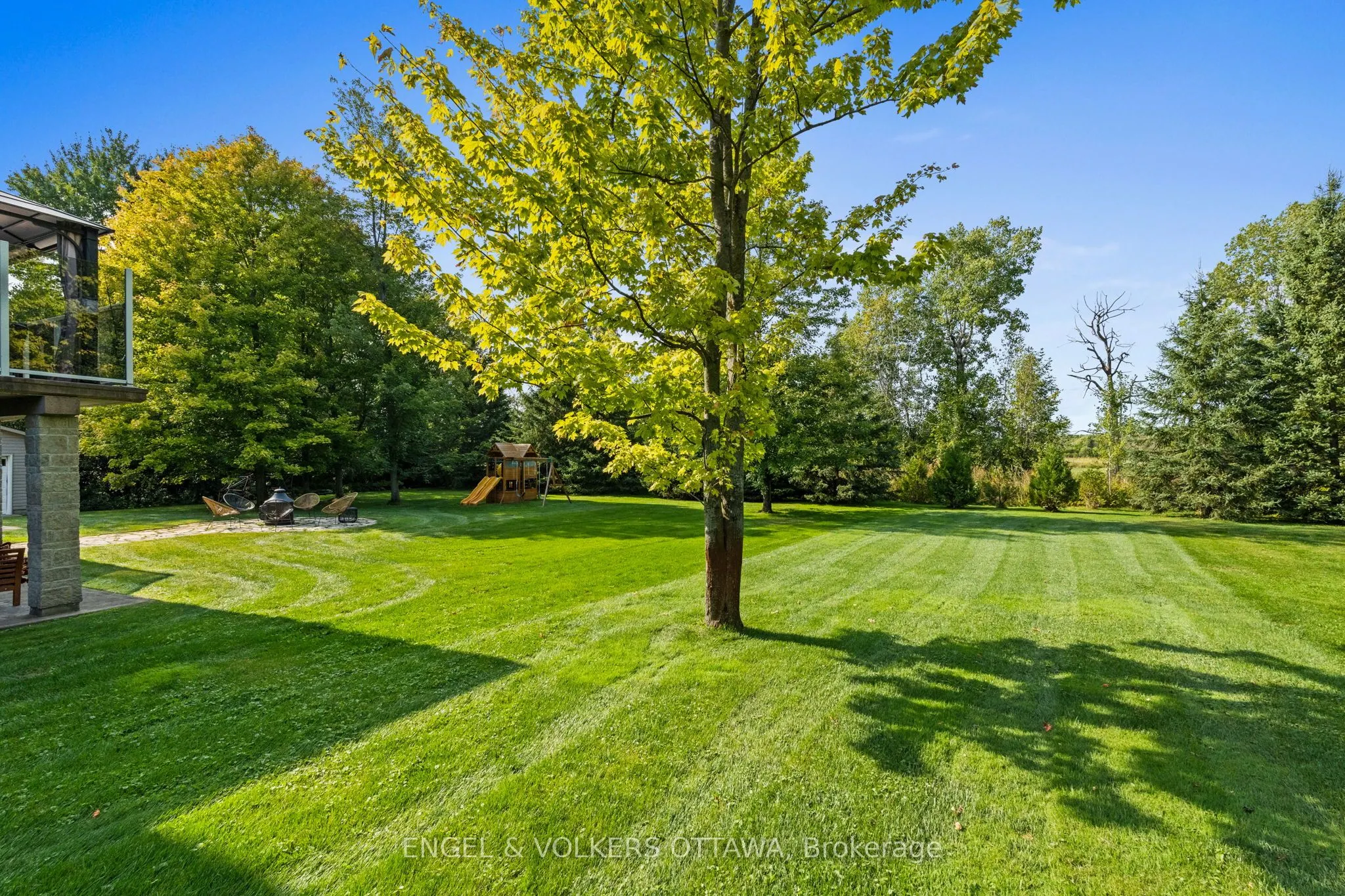 1028 Rick Hansen Crescent