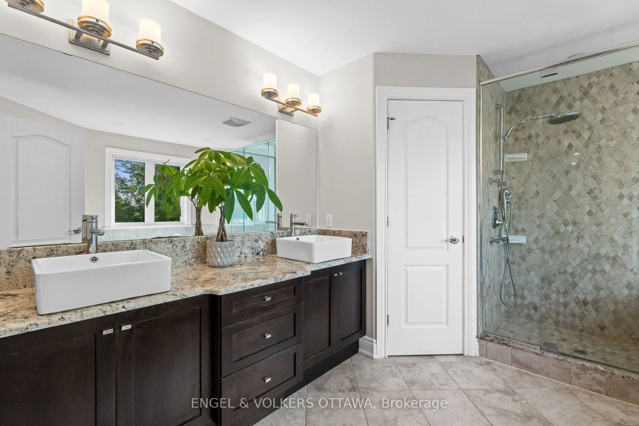 1028 Rick Hansen Crescent