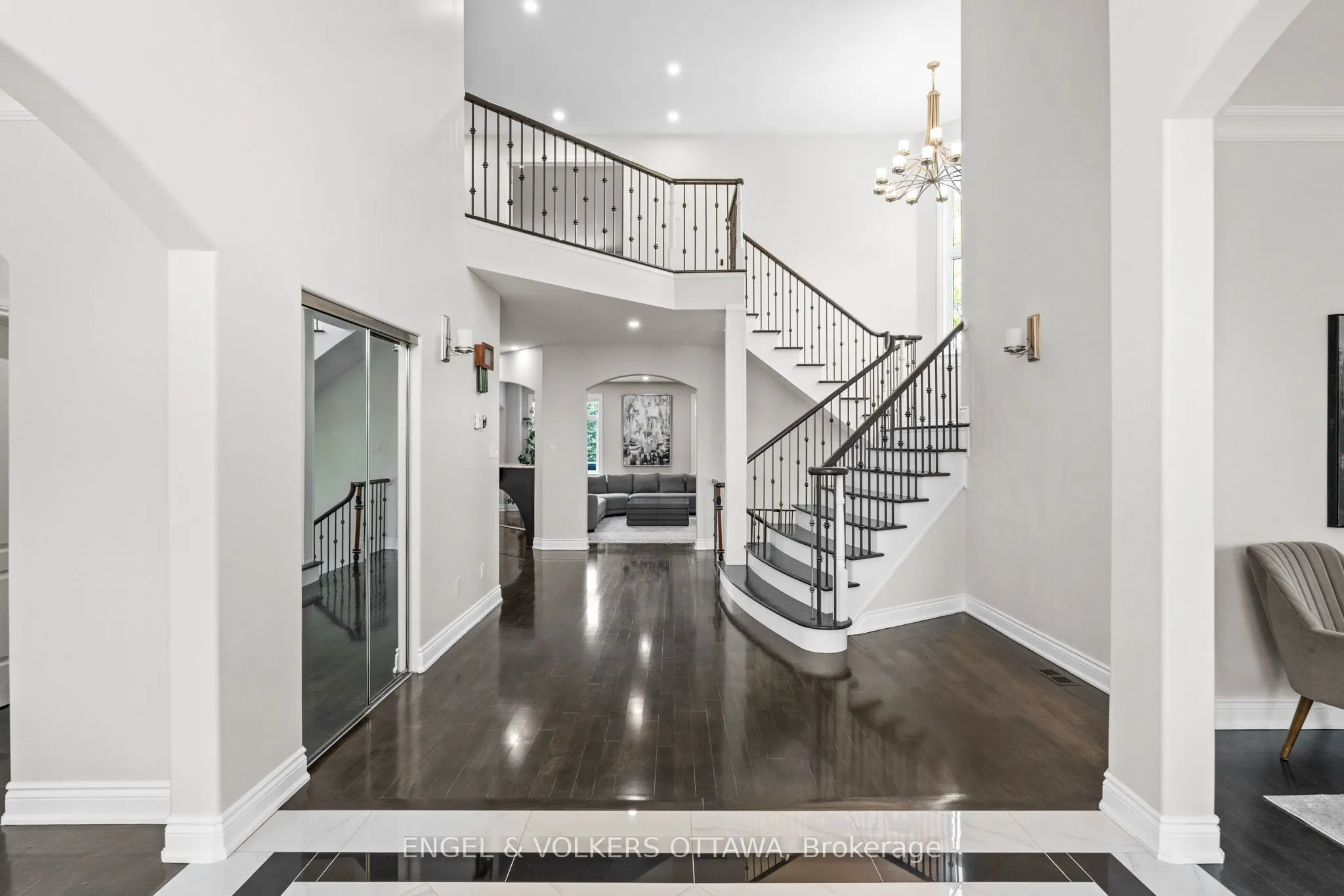 1028 Rick Hansen Crescent