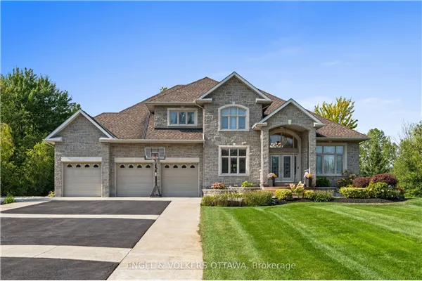 1028 Rick Hansen Crescent