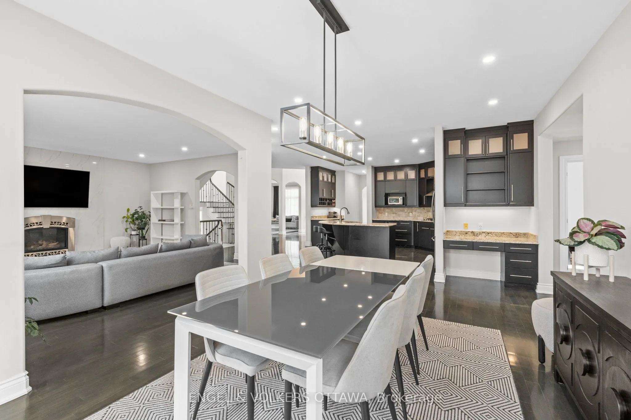 1028 Rick Hansen Crescent