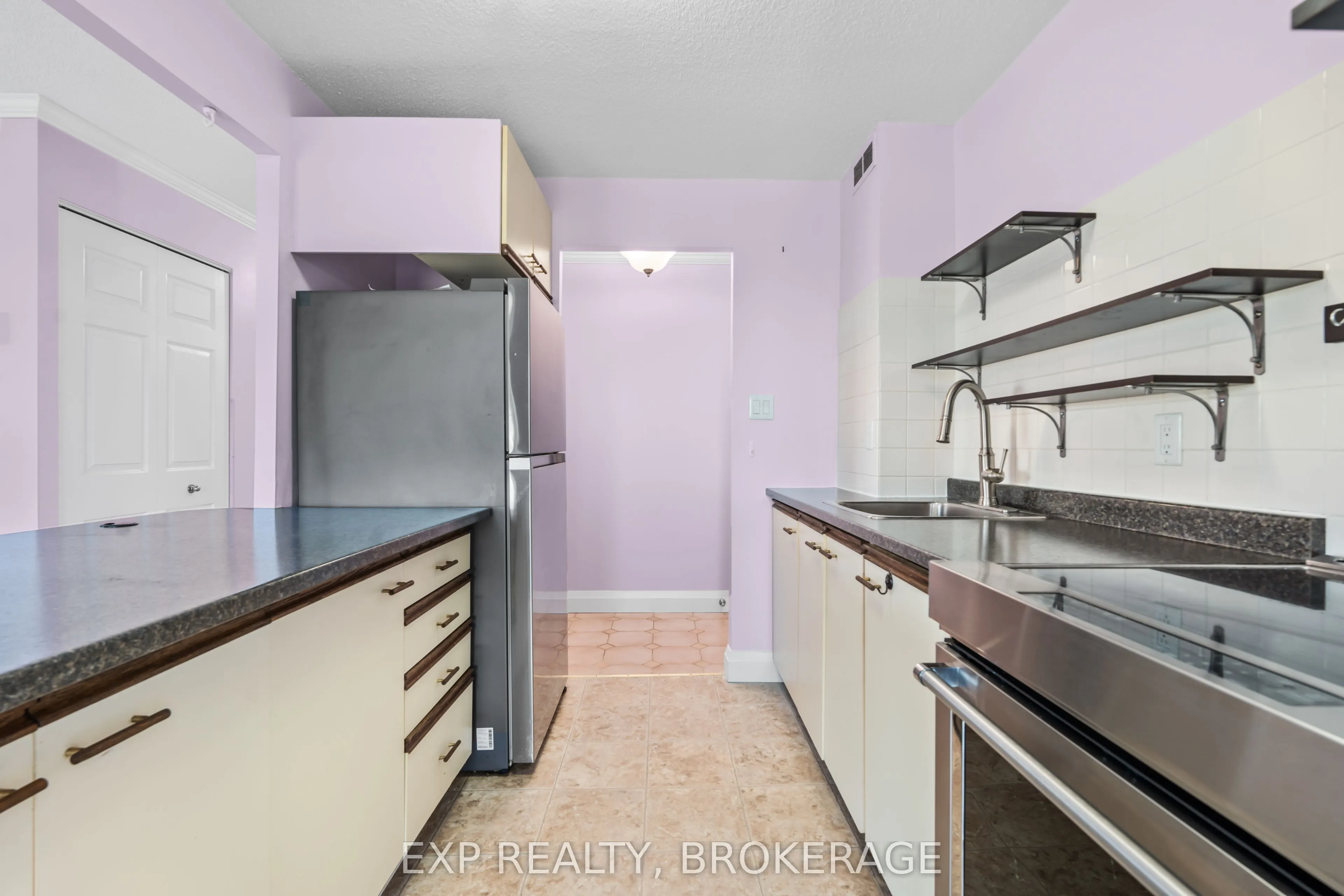 14 GREENVIEW Drive, #607